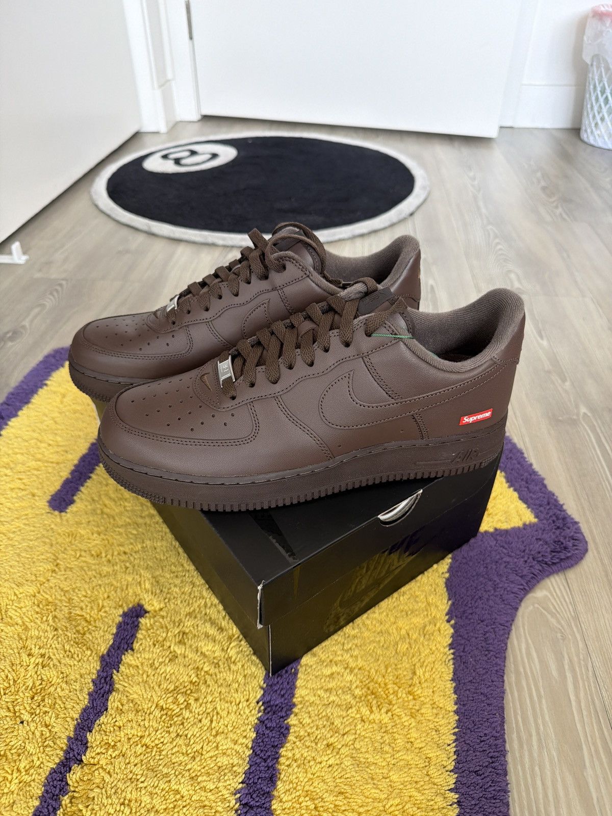 Nike × Supreme Supreme x Nike Air Force 1 low Size US 10.5 / EU 43-44 - 2 Thumbnail