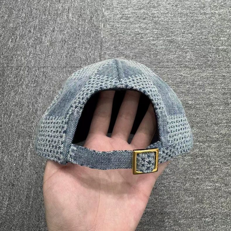 Louis Vuitton Louis Vuitton Checkerboard embroidered cap signed by the Ph Size ONE SIZE - 7 Thumbnail
