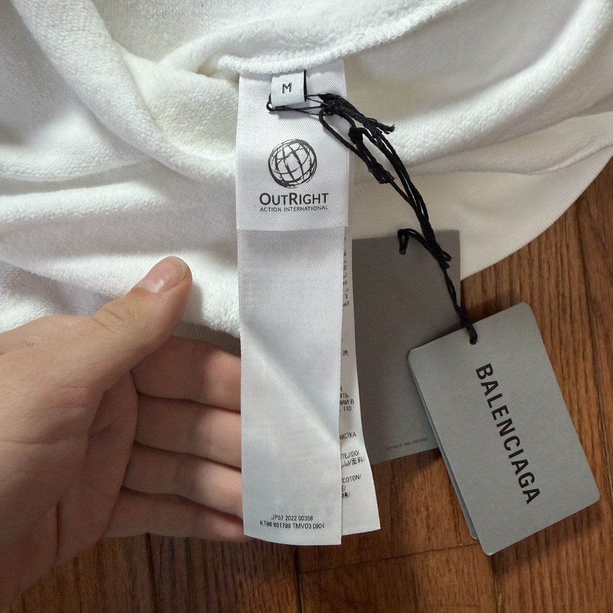 Balenciaga Balenciaga Pride 22 hoodie Size US L / EU 52-54 / 3 - 4 Thumbnail