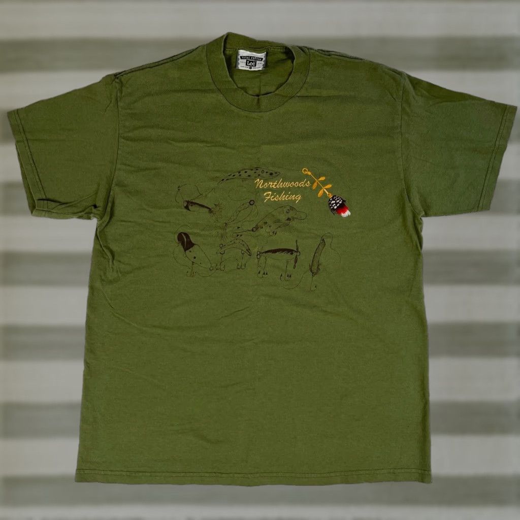 Lee VINTAGE Lee Men's 90s Northwoods Fishing T-Shirt Embroidered Made in USA Sz L Green Cotton Short Sleeve Crew Neck Size US L / EU 52-54 / 3 - 1 Thumbnail
