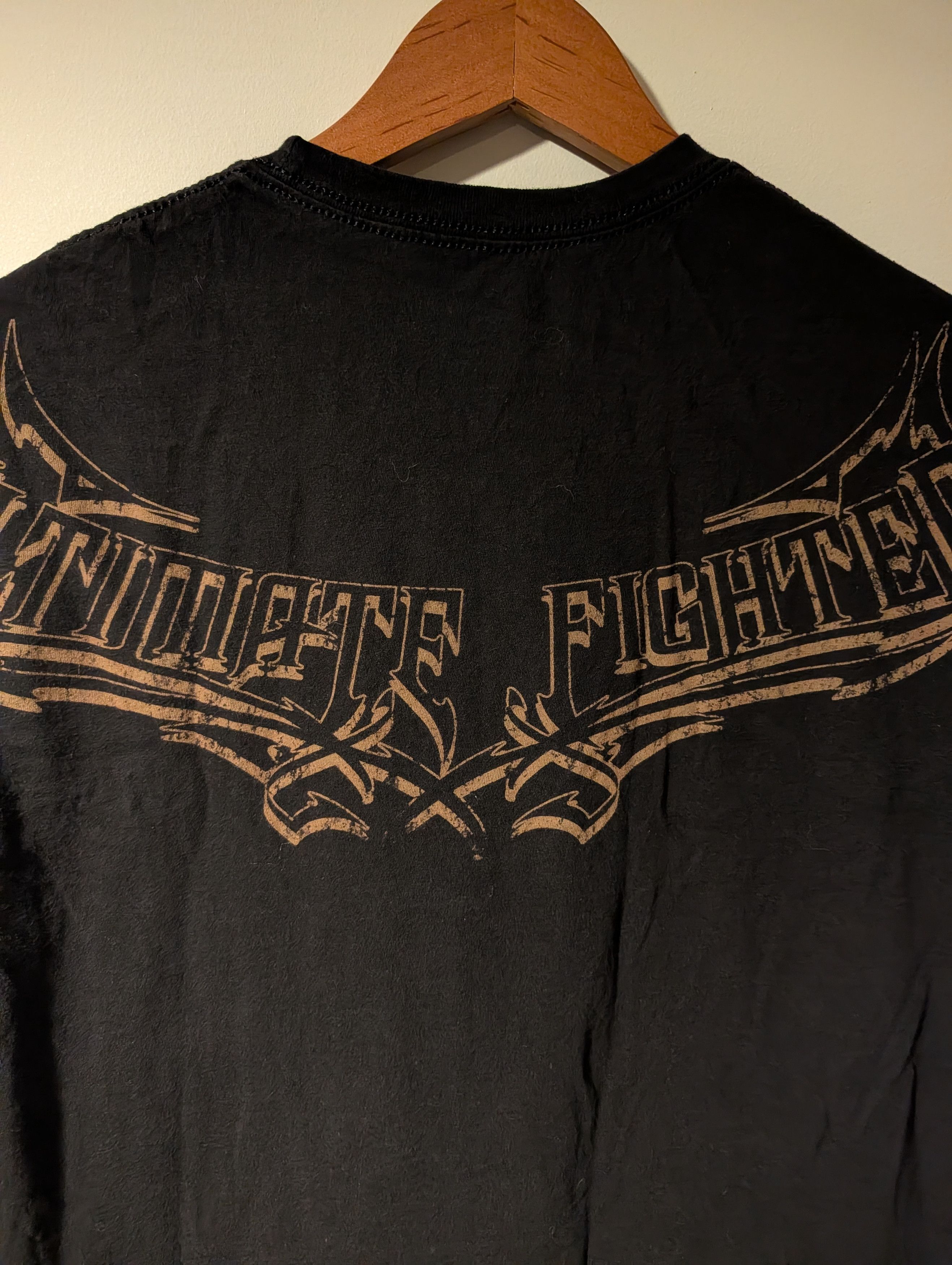 UFC The Ultimate Fighter T Shirt UFC MMA Phoenix Crest Logo Size US L / EU 52-54 / 3 - 4 Thumbnail
