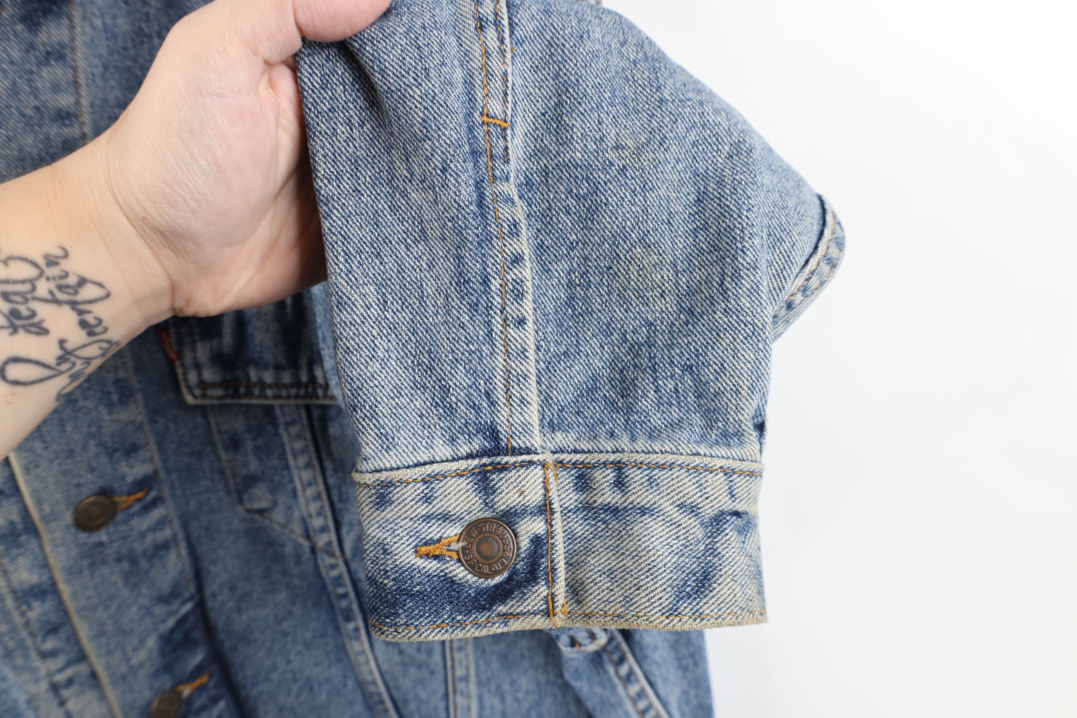 Levi's Vintage 90s Levis Spell Out Denim Trucker Jacket Blue USA Size US L / EU 52-54 / 3 - 4 Thumbnail
