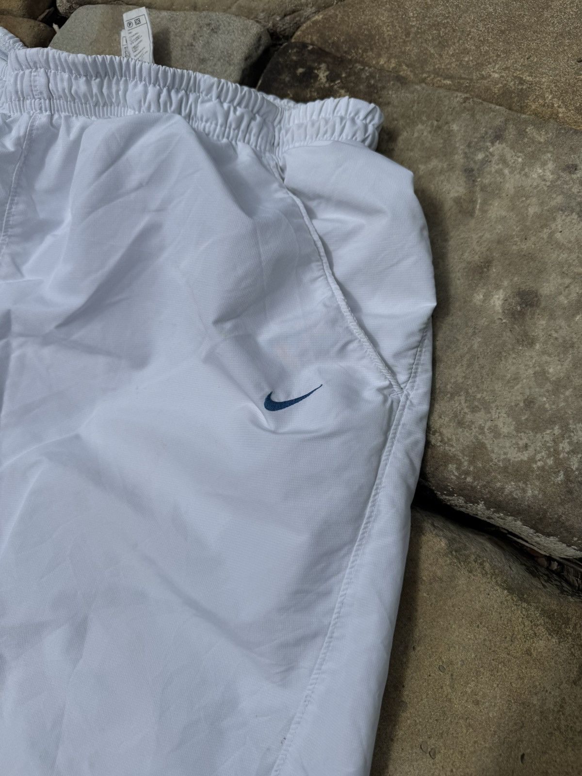 Vintage Vintage Nike Nylon Bagy Y2k Pants Size US 34 / EU 50 - 5 Thumbnail