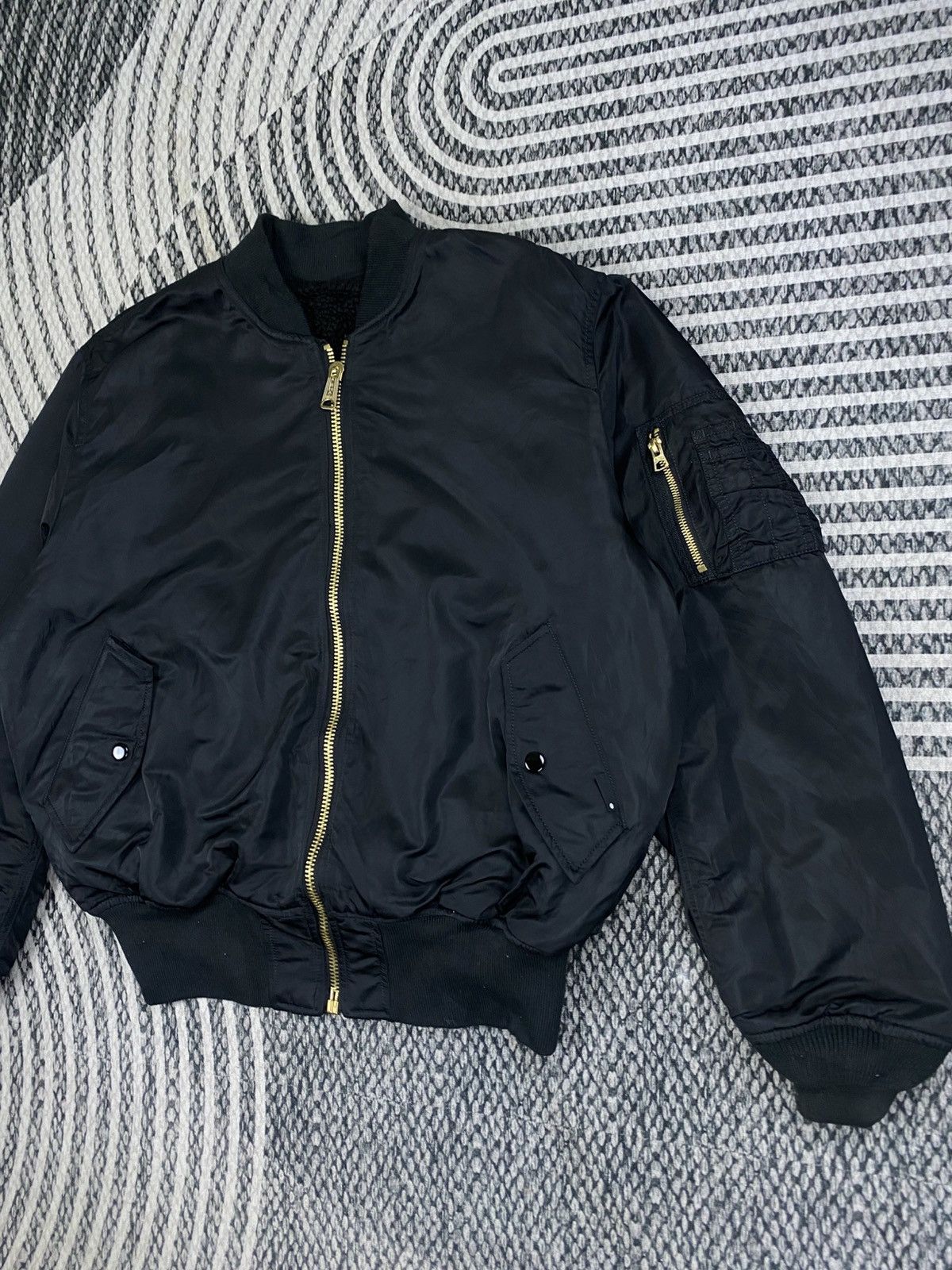 Alpha Industries Alpha Industries X Thisisneverthat Reversible MA-1Jacket Size US L / EU 52-54 / 3 - 6 Thumbnail