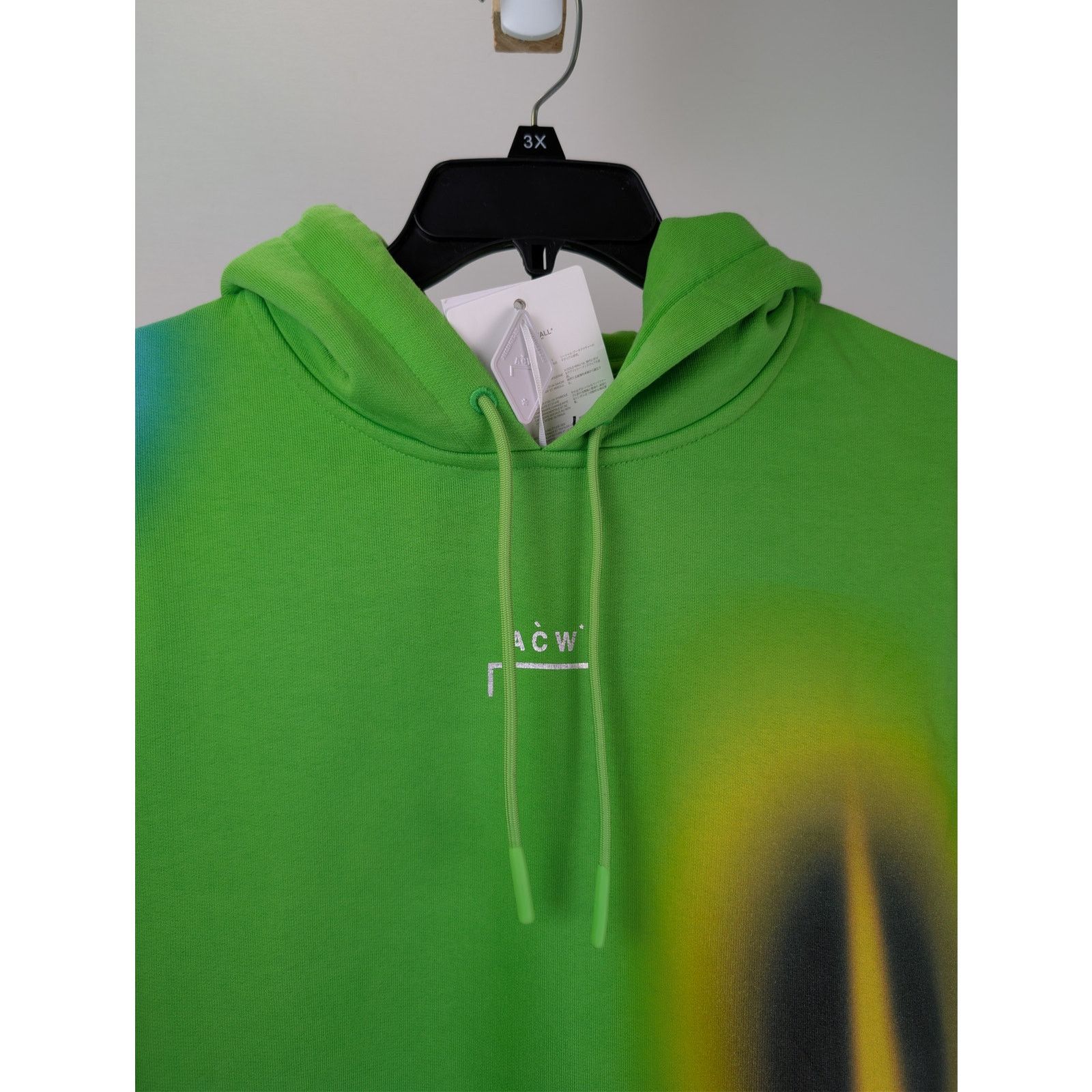 A-COLD-WALL* o1rshd1 Hypergraphic Hoodie in green with a multicolor print Size US L / EU 52-54 / 3 - 7 Thumbnail