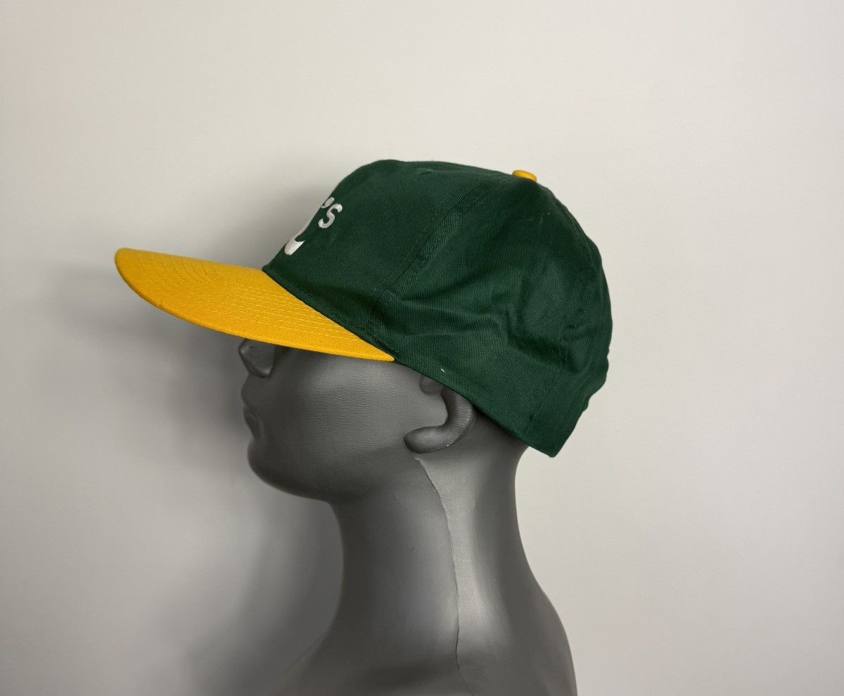 MLB 80's New Era Oakland A's MLB Genuine Merchandise Vintage Size ONE SIZE - 2 Thumbnail