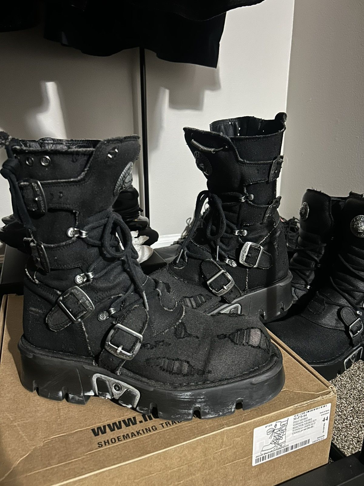 New Rock Distressed New Rock Reactor boots Size US 11 / EU 44 - 1 Thumbnail