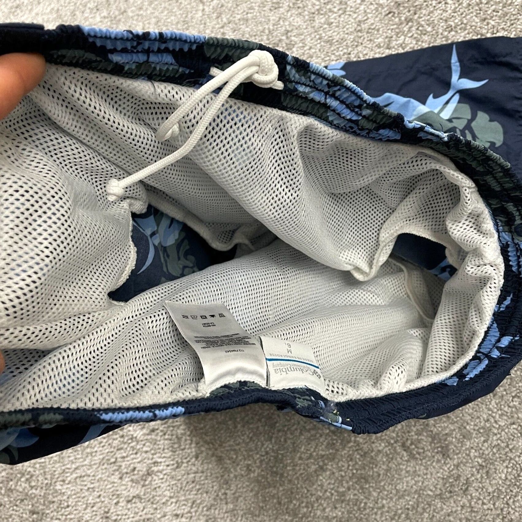 Vintage Columbia PFG Omni Shade Super Backcast Water Shorts Mens Medium Floral Trunks Size US 33 - 6 Thumbnail