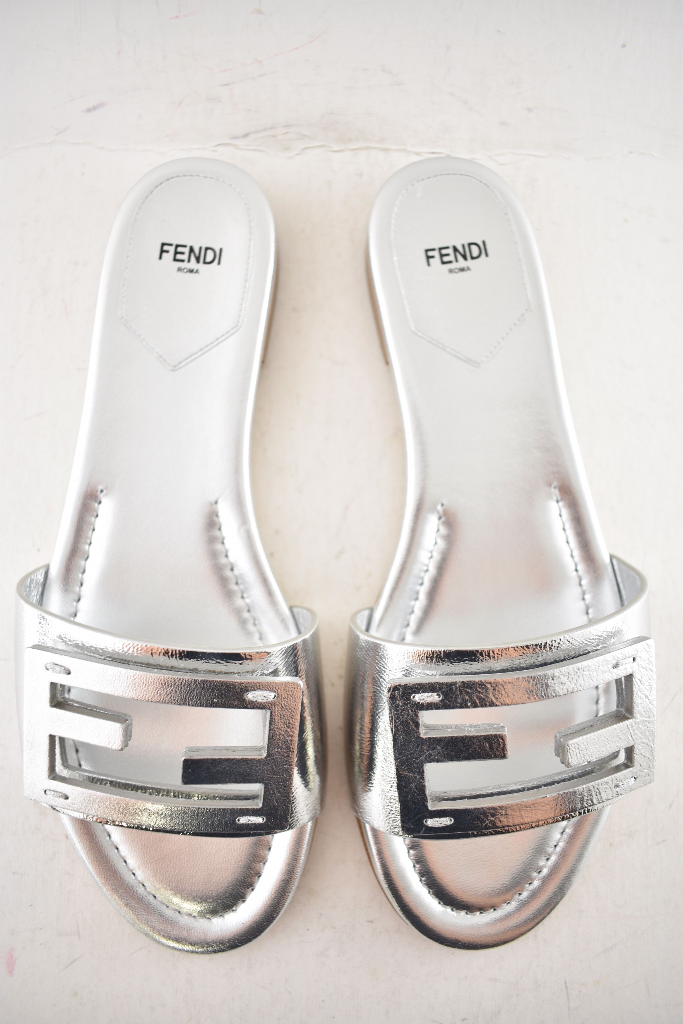 Fendi Fendi Baguette Leather FF Logo Slide Flat Flop Sandal 39 Size US 9 / IT 39 - 12 Thumbnail