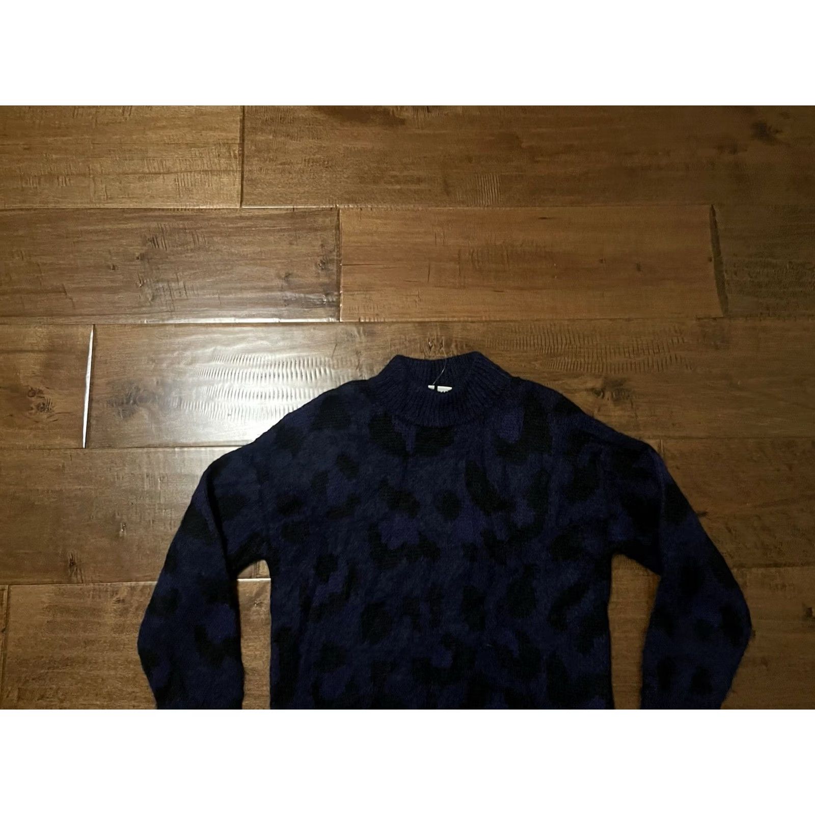 Vintage Kate Spade Wild Ones Leopard Sweater Women's S Blue Black Alpaca Wool Mock Neck Size S / US 4 / IT 40 - 2 Thumbnail