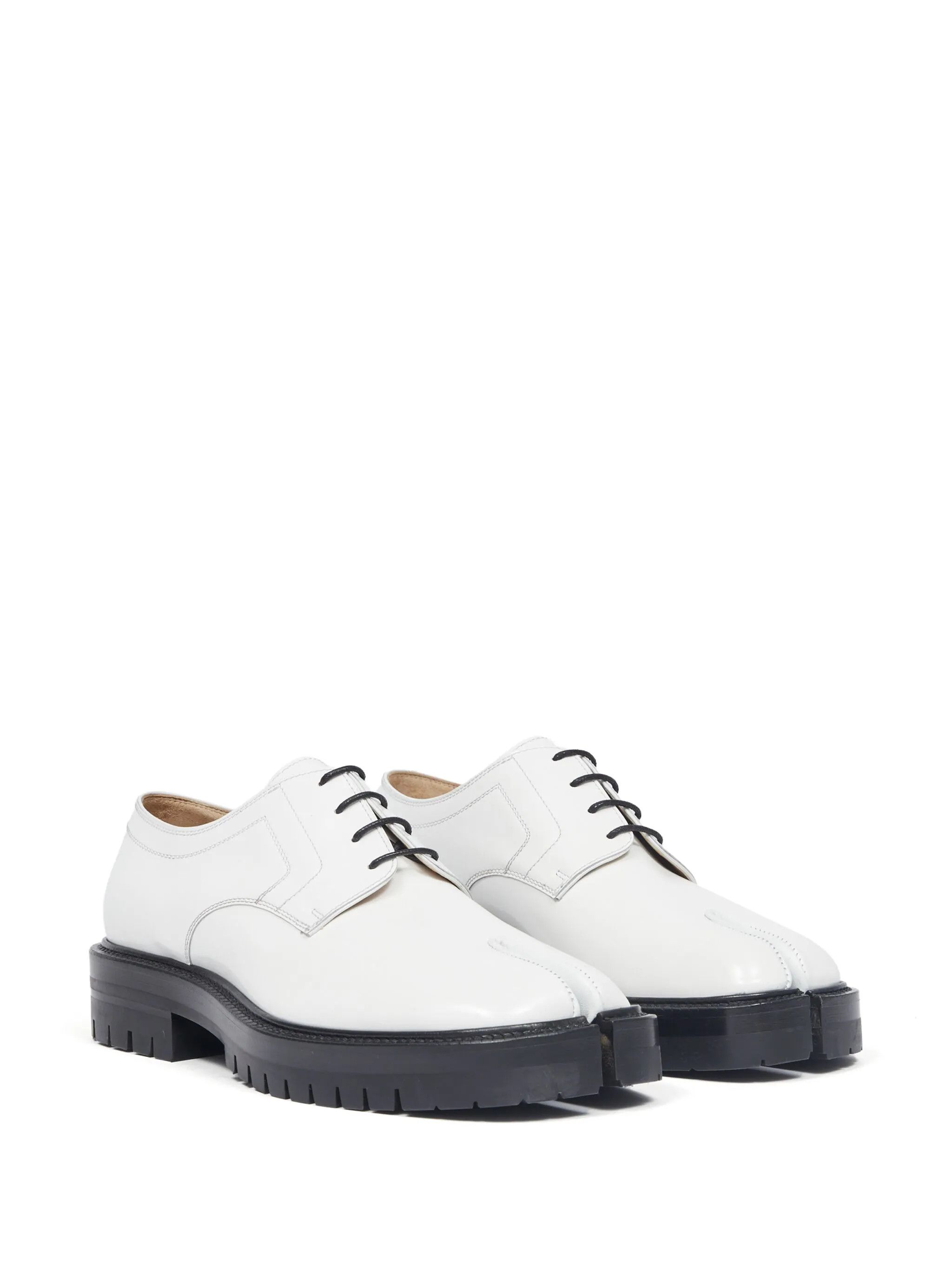 Maison Margiela o1w1db11225 Tabi Lace-up Derby Shoes in White Size US 11 / IT 41 - 2 Thumbnail