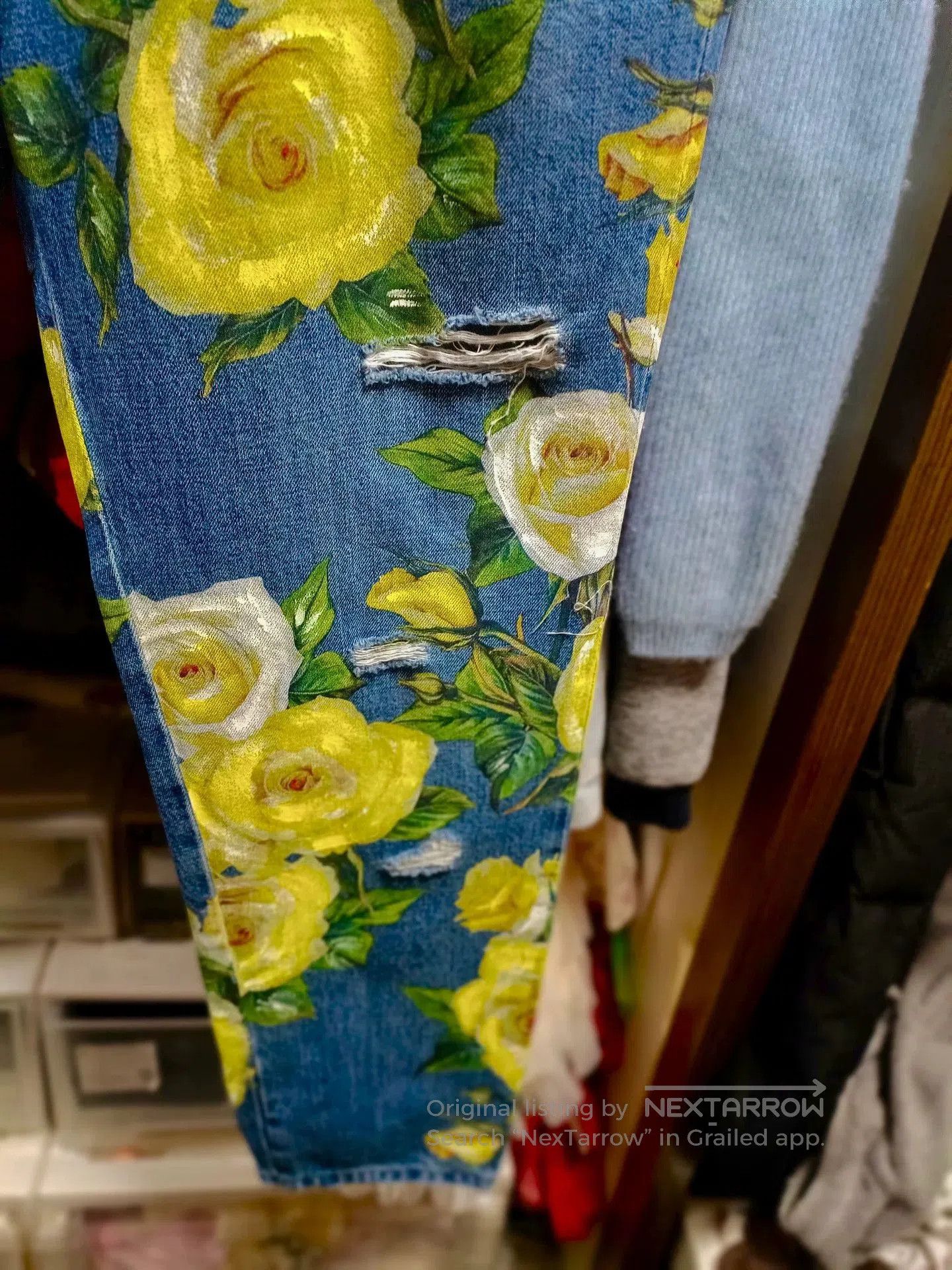Dolce & Gabbana Dolce & Gabbana Loose Yellow Rose Jeans. Size US 40 / EU 56 - 6 Thumbnail