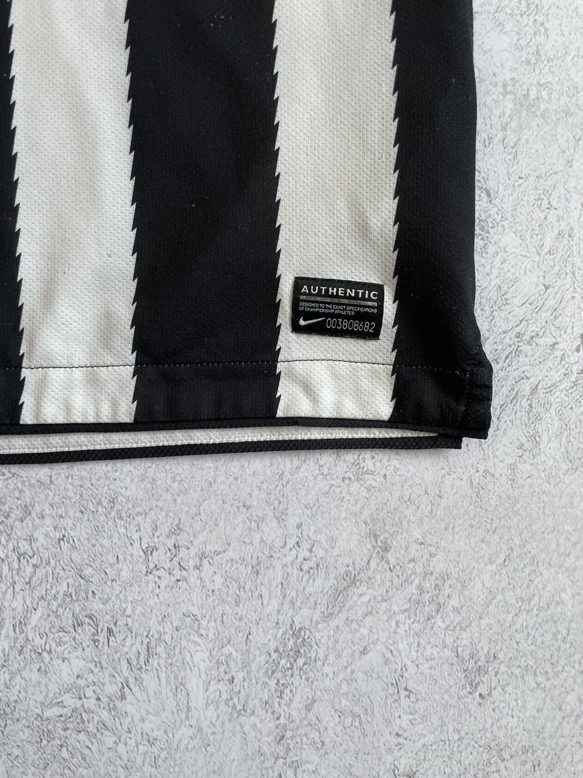 Nike Nike Juventus 2010/2011 Home Soccer Jersey Kit S Size US S / EU 44-46 / 1 - 6 Thumbnail