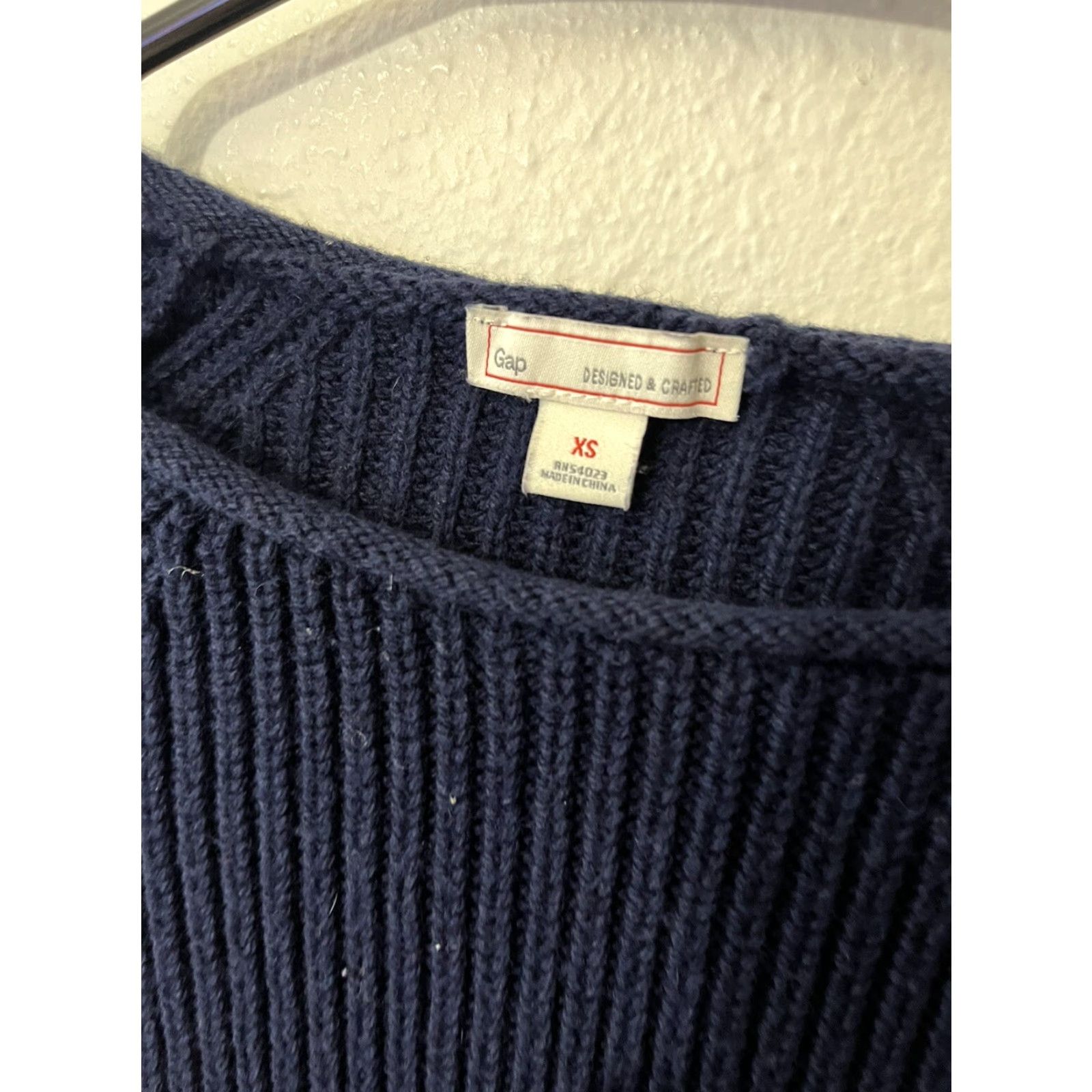Gap VINTAGE Gap Cable Knit Sweater Women XS Crew Neck Long Sleeve Navy Blue Lightweight Pullover Size XS / US 0-2 / IT 36-38 - 2 Thumbnail