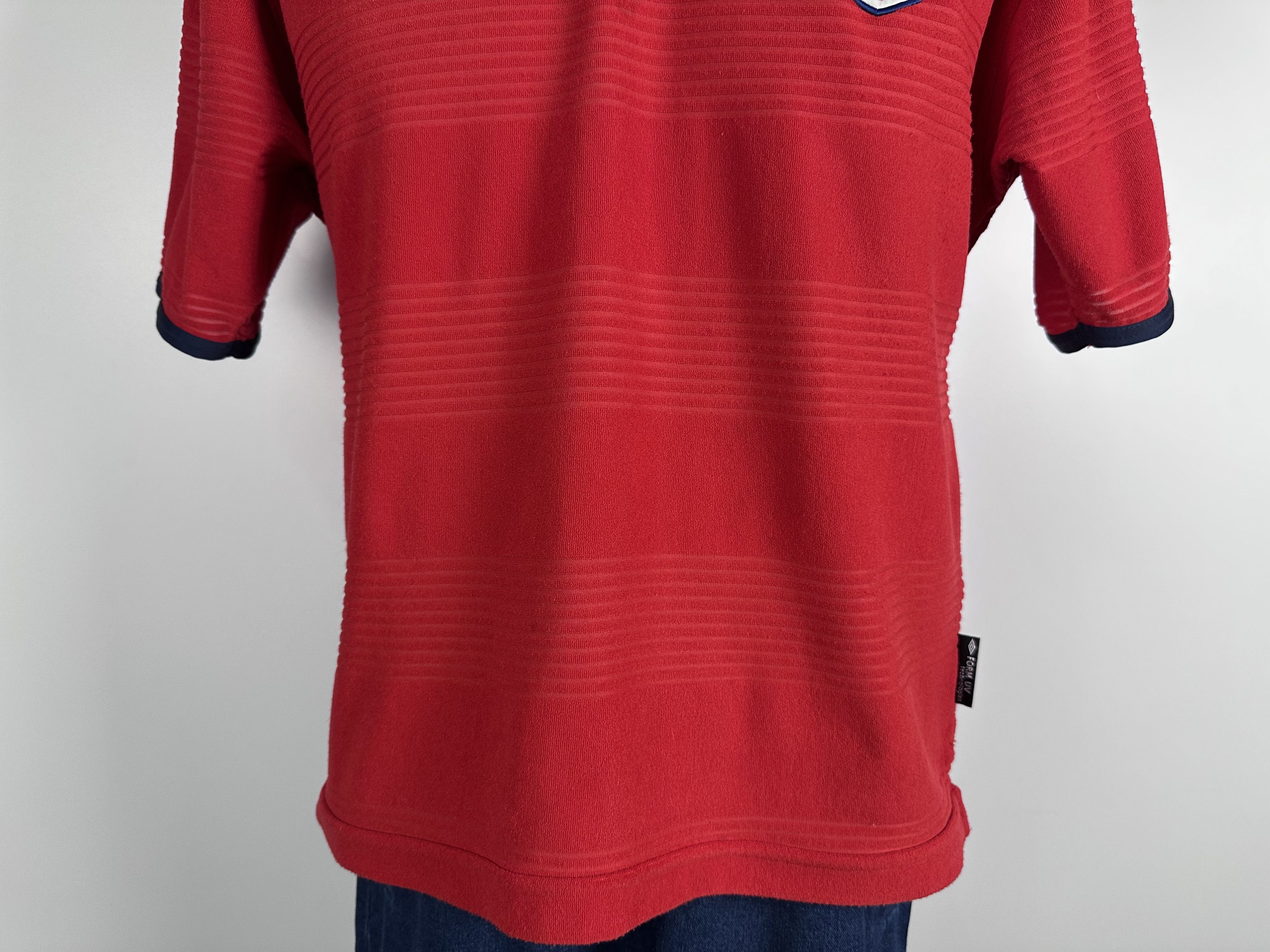 Umbro England 1999/2000/2001 Football Shirt Soccer Jersey Umbro Size US S / EU 44-46 / 1 - 6 Thumbnail