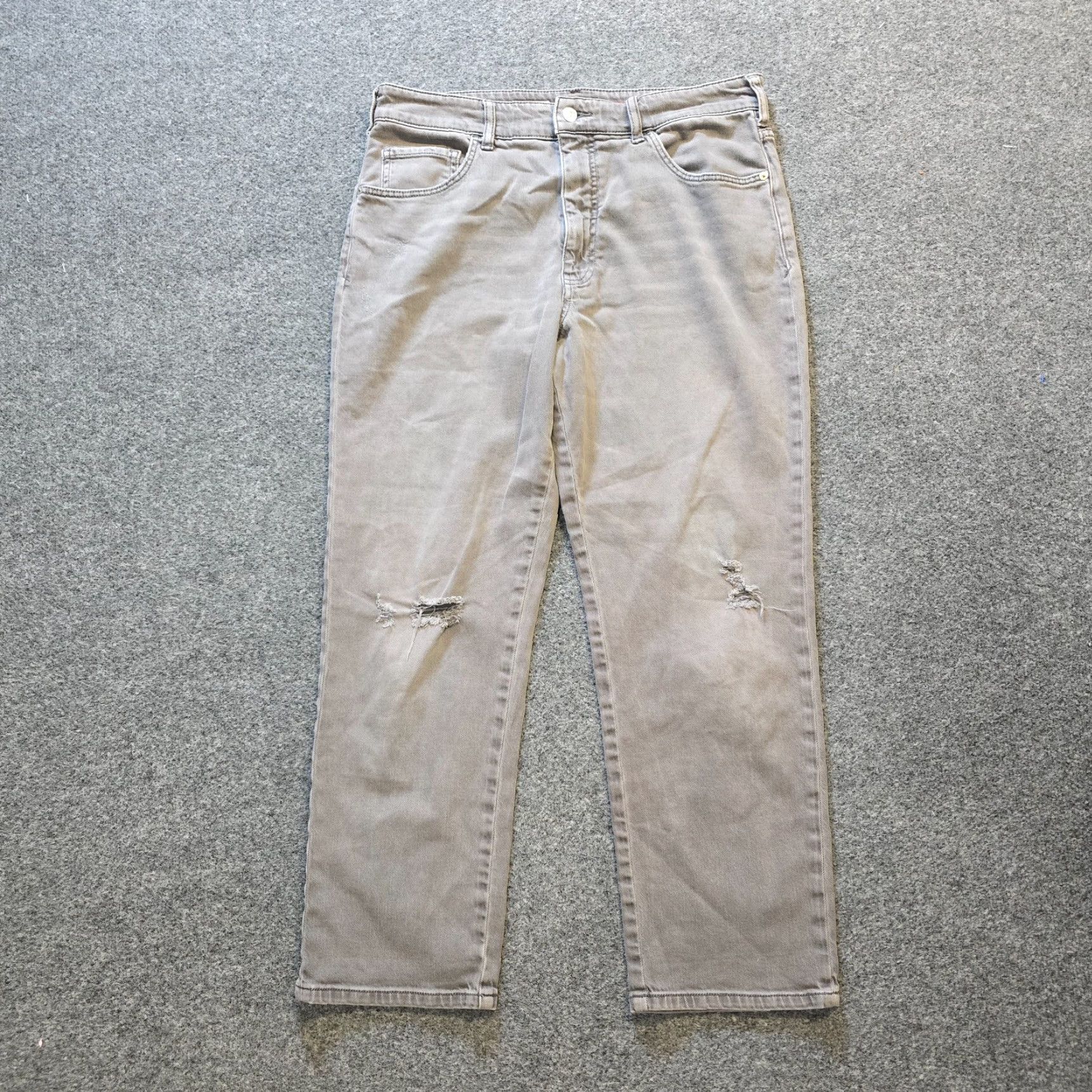 Vintage Pilcro Jeans Womens 30 Gray Straight Stretch Distressed Capsule Anthropologie Jeans Regular Adult Gray Distressed Stretch Pullover? Size 30" / US 8 / IT 44 - 2 Thumbnail
