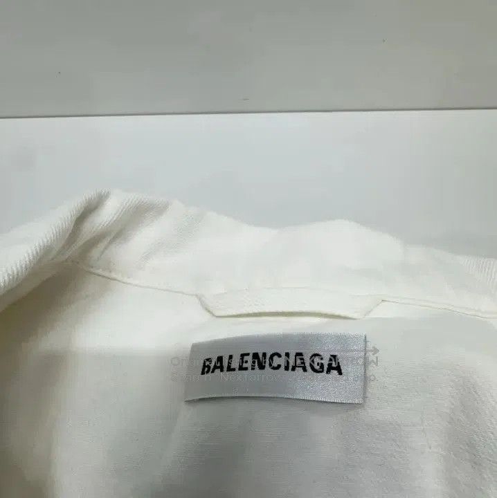 Balenciaga Balenciaga White Stone Washed Denim Jacket for Men. Size US L / EU 52-54 / 3 - 2 Thumbnail