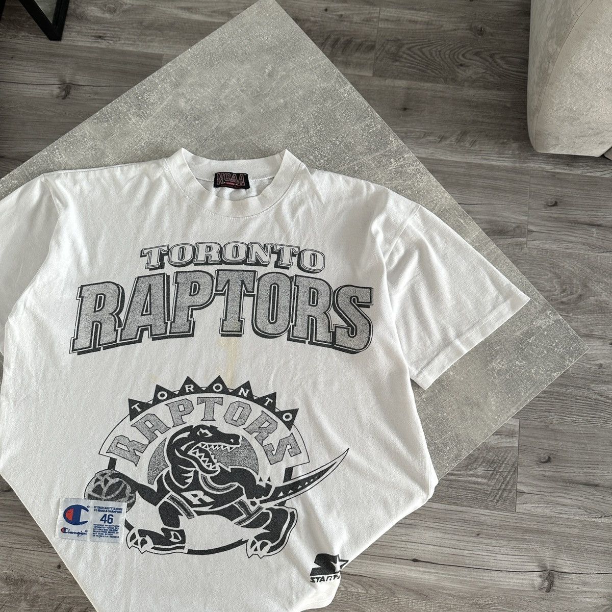 NBA Vintage 90s Toronto Raptors NBA Starter Champion tee y2k og Size US M / EU 48-50 / 2 - 2 Thumbnail