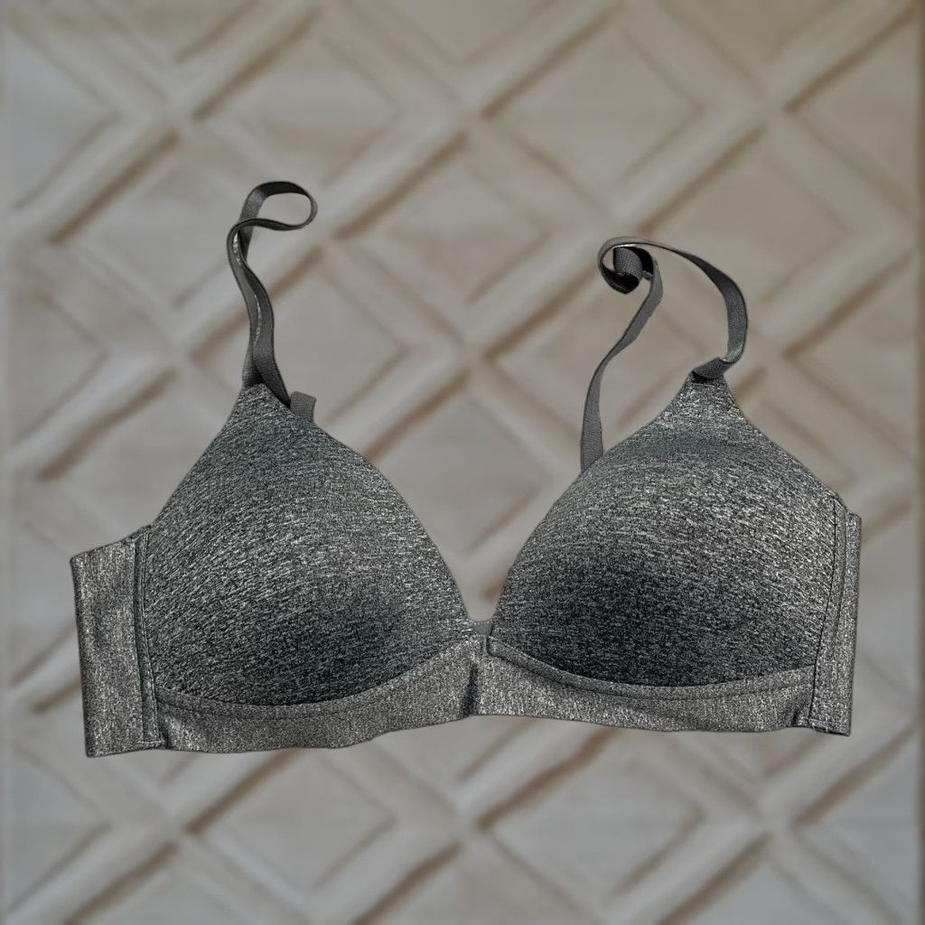 Vintage YMI Intimates Wireless Bra Womens 36B Dark Gray Padded Strap Hook&Eye 36B Gray Women Bra Shirt? Size ONE SIZE - 1 Thumbnail