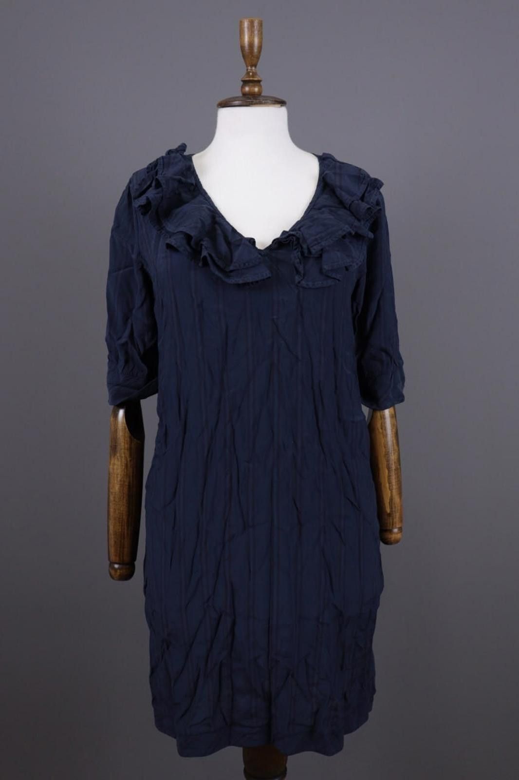 Designer Manila Grace Blue 3/4 Sleeve V-Neck Midi Dress 44 / M Size M / US 6-8 / IT 42-44 - 1 Thumbnail