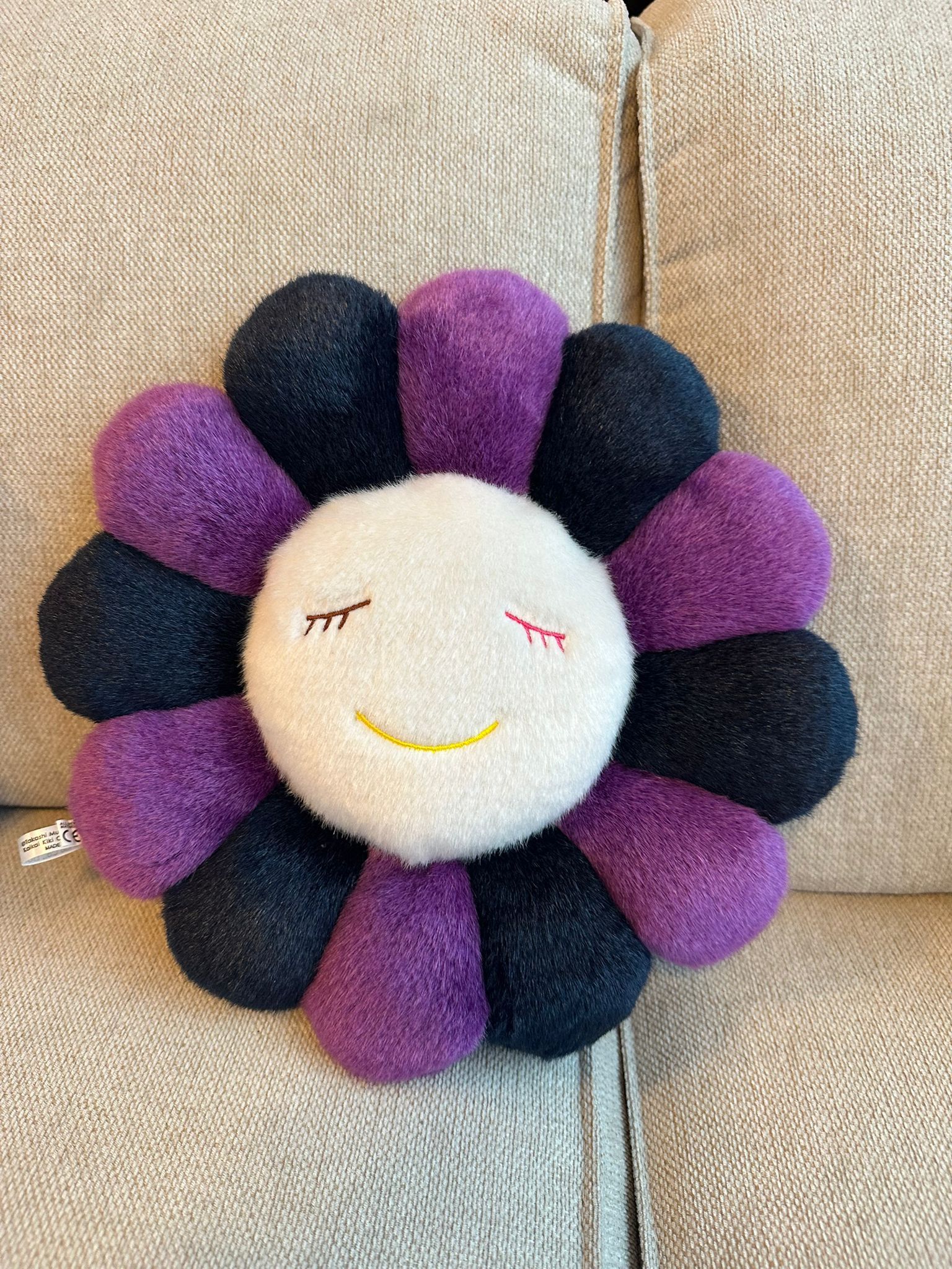Takashi Murakami Takashi Murakami Kaikai Kiki Flower Cushion 30cm Size 30 - 2 Thumbnail
