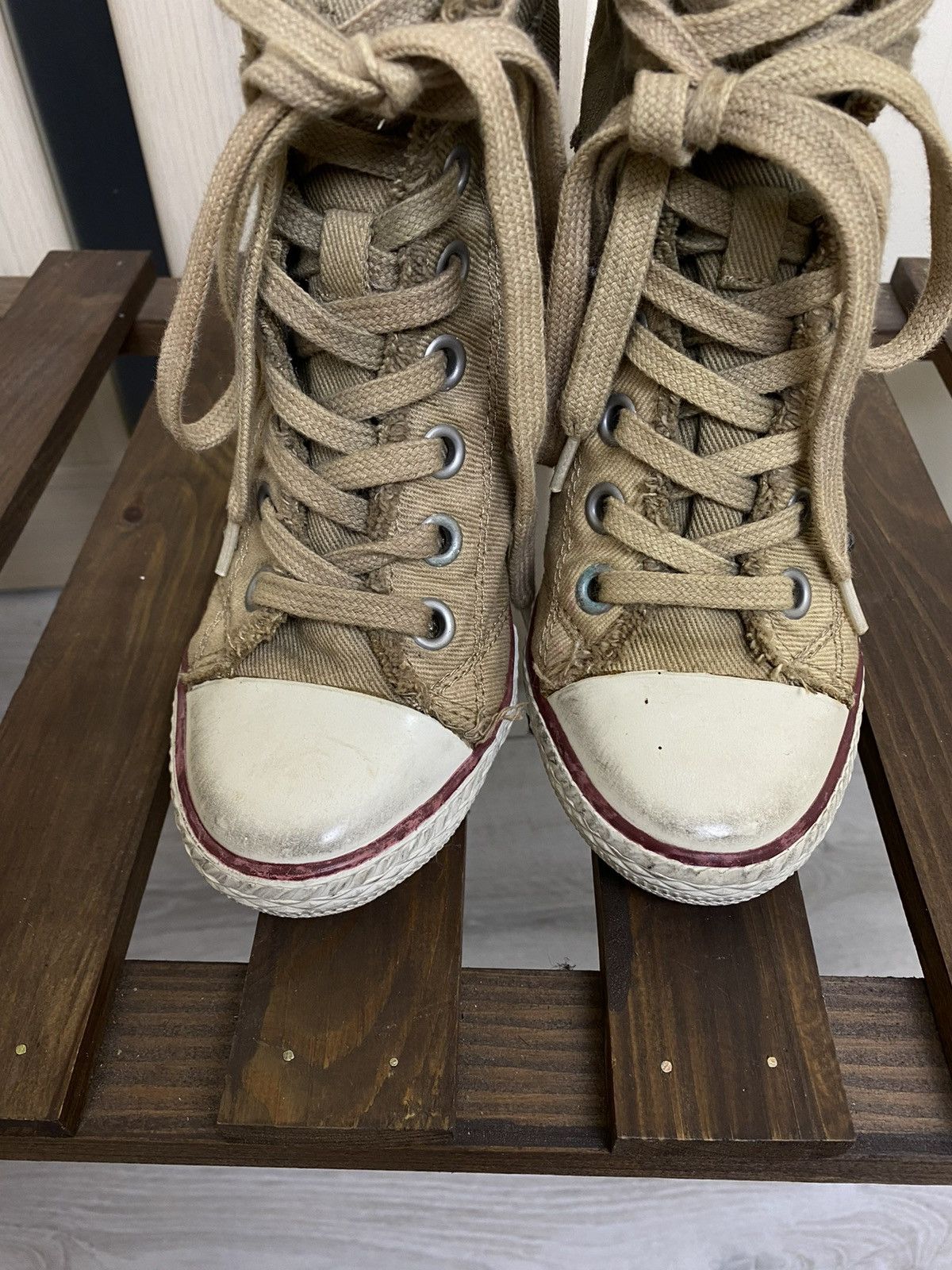 ASH Vintage Ash High studded Heels distressed Sneakers Trainers Size US 6 / IT 36 - 11 Thumbnail