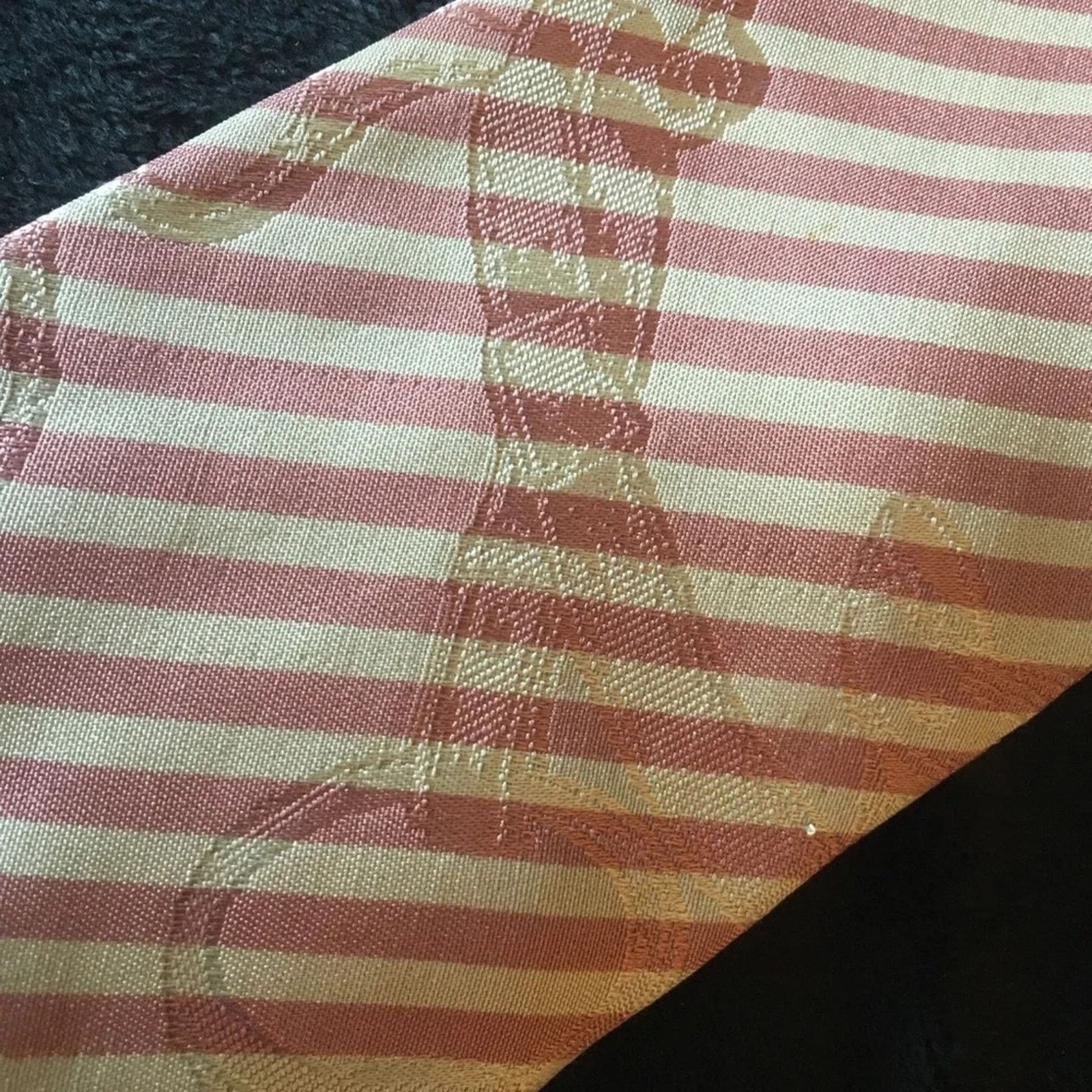 The Unbranded Brand Marco Cellini 100% silk necktie, pink and white striped Size ONE SIZE - 3 Thumbnail