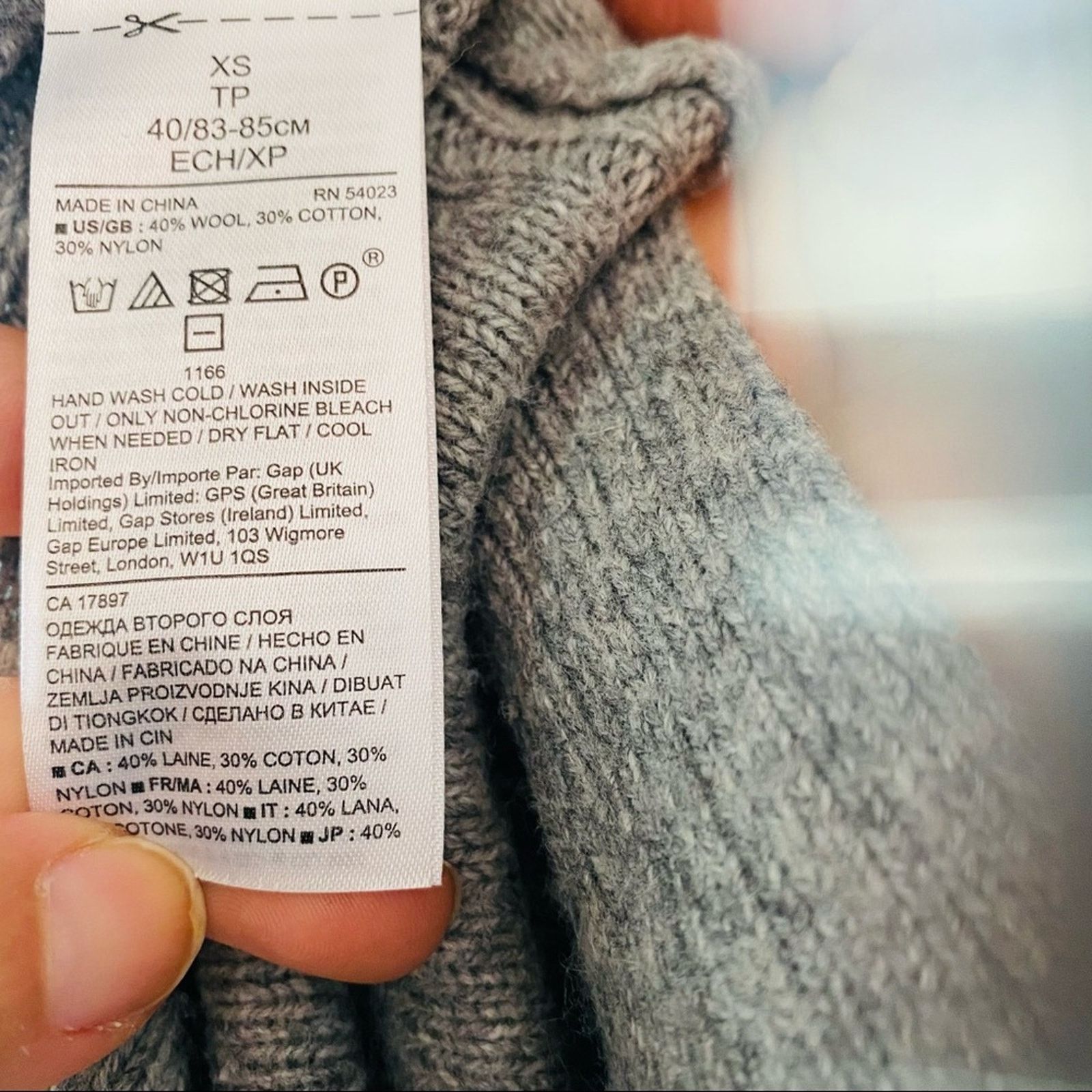 Banana Republic BANANA REPUBLIC Grey Cable Knit Slit Cozy Pullover Sweater Size XS / US 0-2 / IT 36-38 - 4 Thumbnail