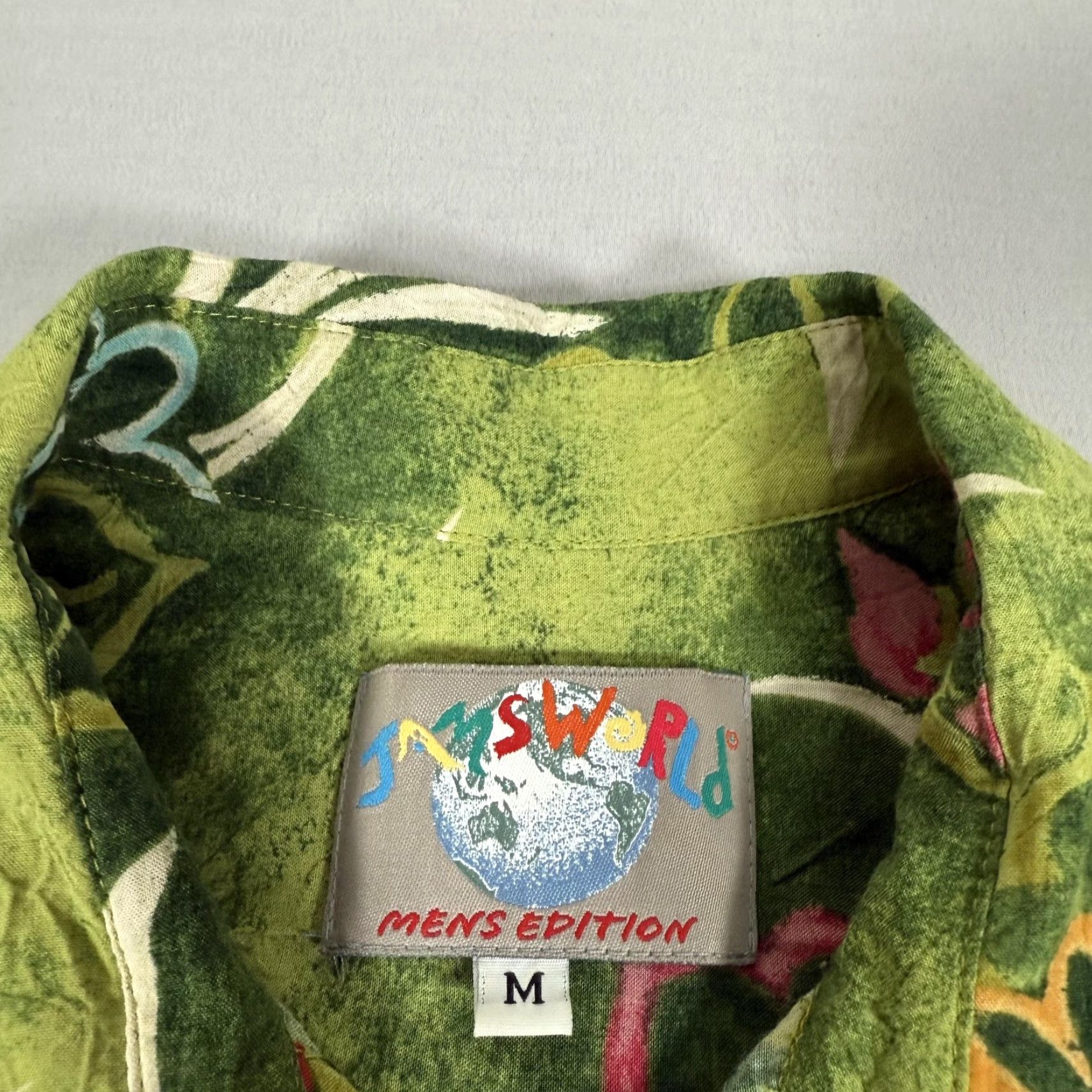 VINTAGE Jams World Shirt Mens Medium Green Hawaiian Aloha Floral Rayon 90s Mens