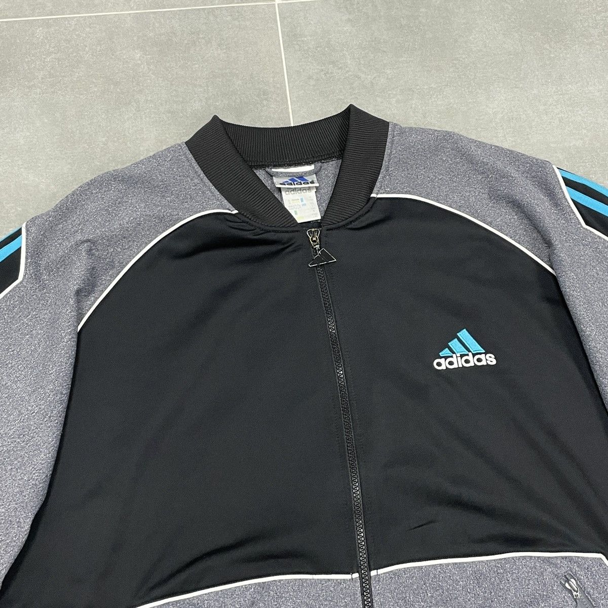 Adidas × Vintage Vintage Adidas Track Jacket Size L Size US L / EU 52-54 / 3 - 8 Thumbnail