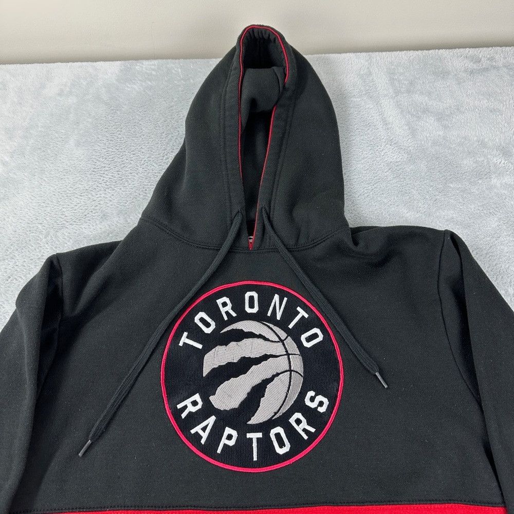 NBA Toronto Raptors Black / Red Hoodie Men’s Size L Size US L / EU 52-54 / 3 - 6 Thumbnail