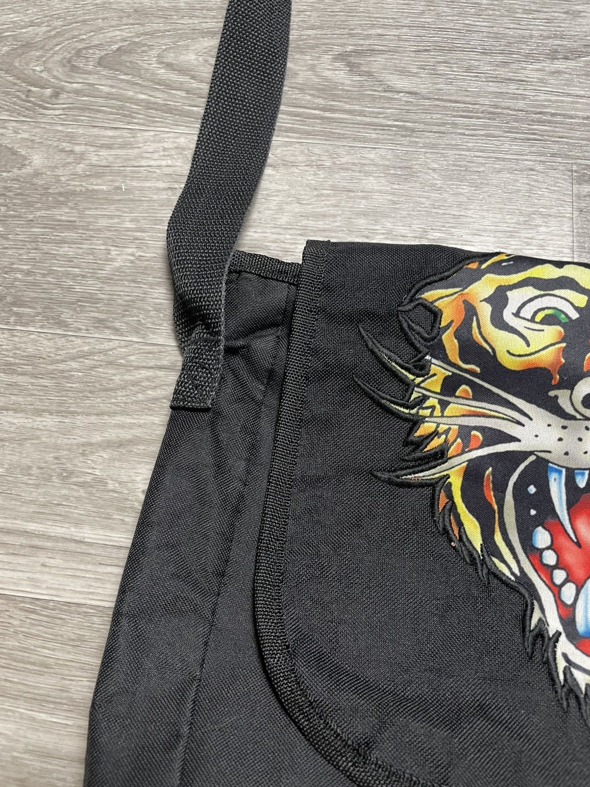 Ed Hardy Vintage Black Tiger Messenger Bag Y2K Streetwear Size ONE SIZE - 4 Thumbnail