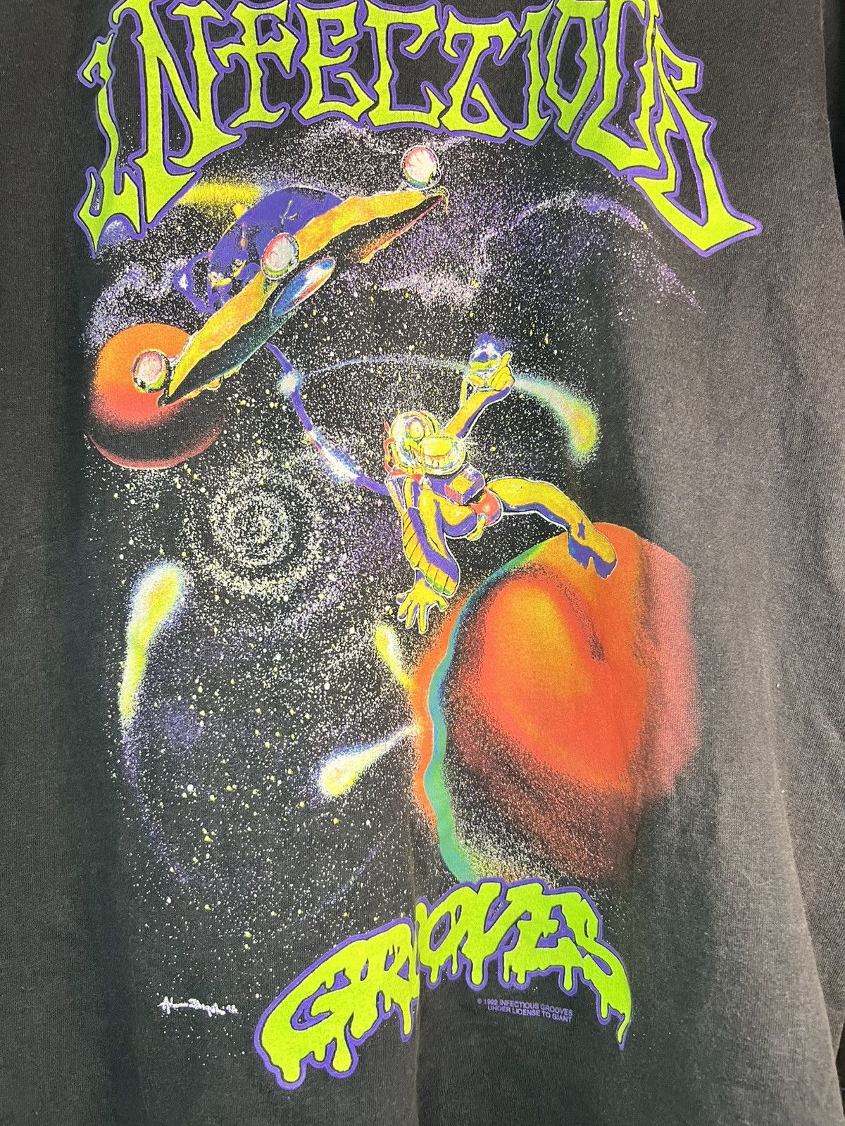Vintage Vintage Infectious Grooves Band Tee Size US L / EU 52-54 / 3 - 3 Thumbnail