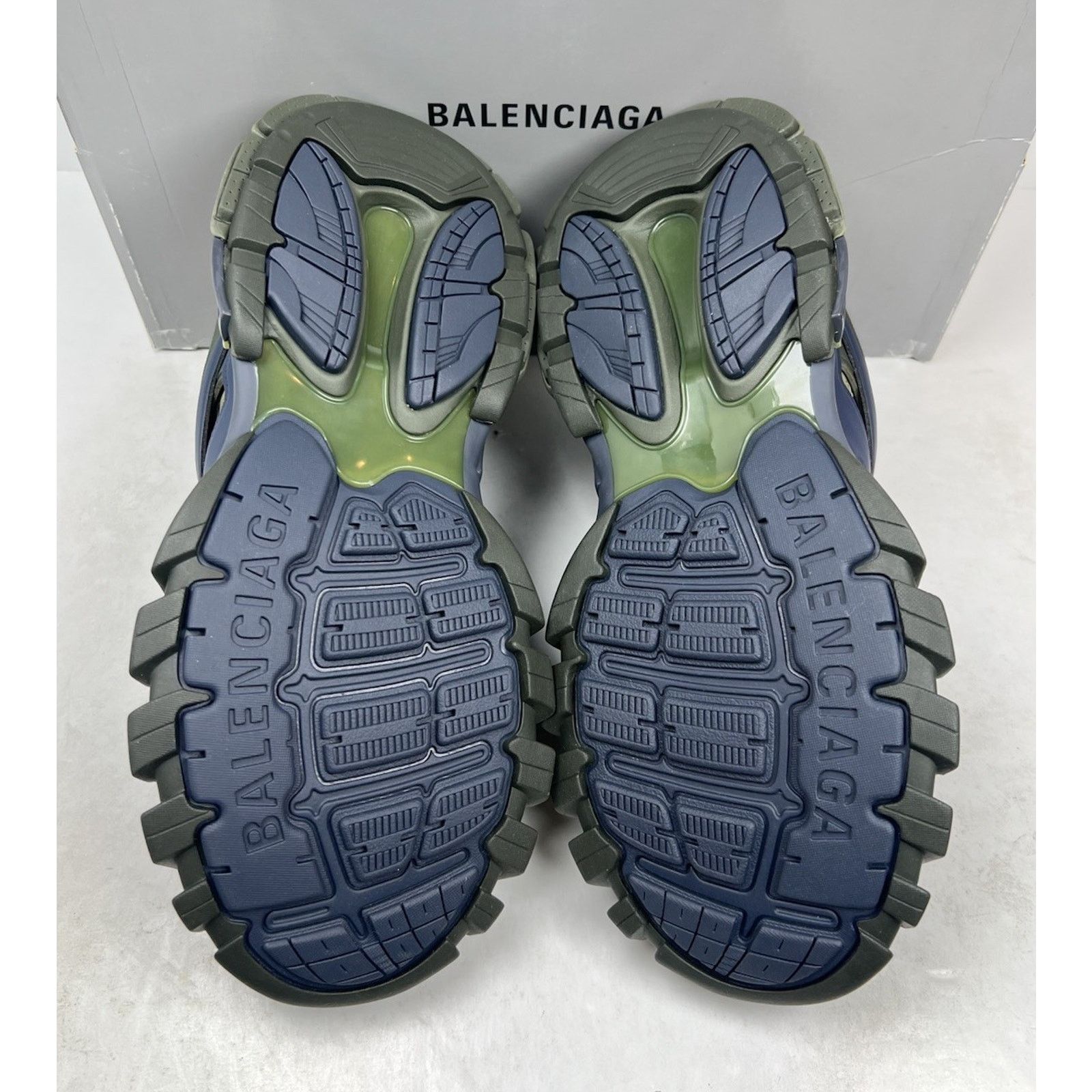 Balenciaga Size 45EU/12US - Balenciaga Track Green/Navy/Yellow Size US 12 / EU 45 - 6 Thumbnail