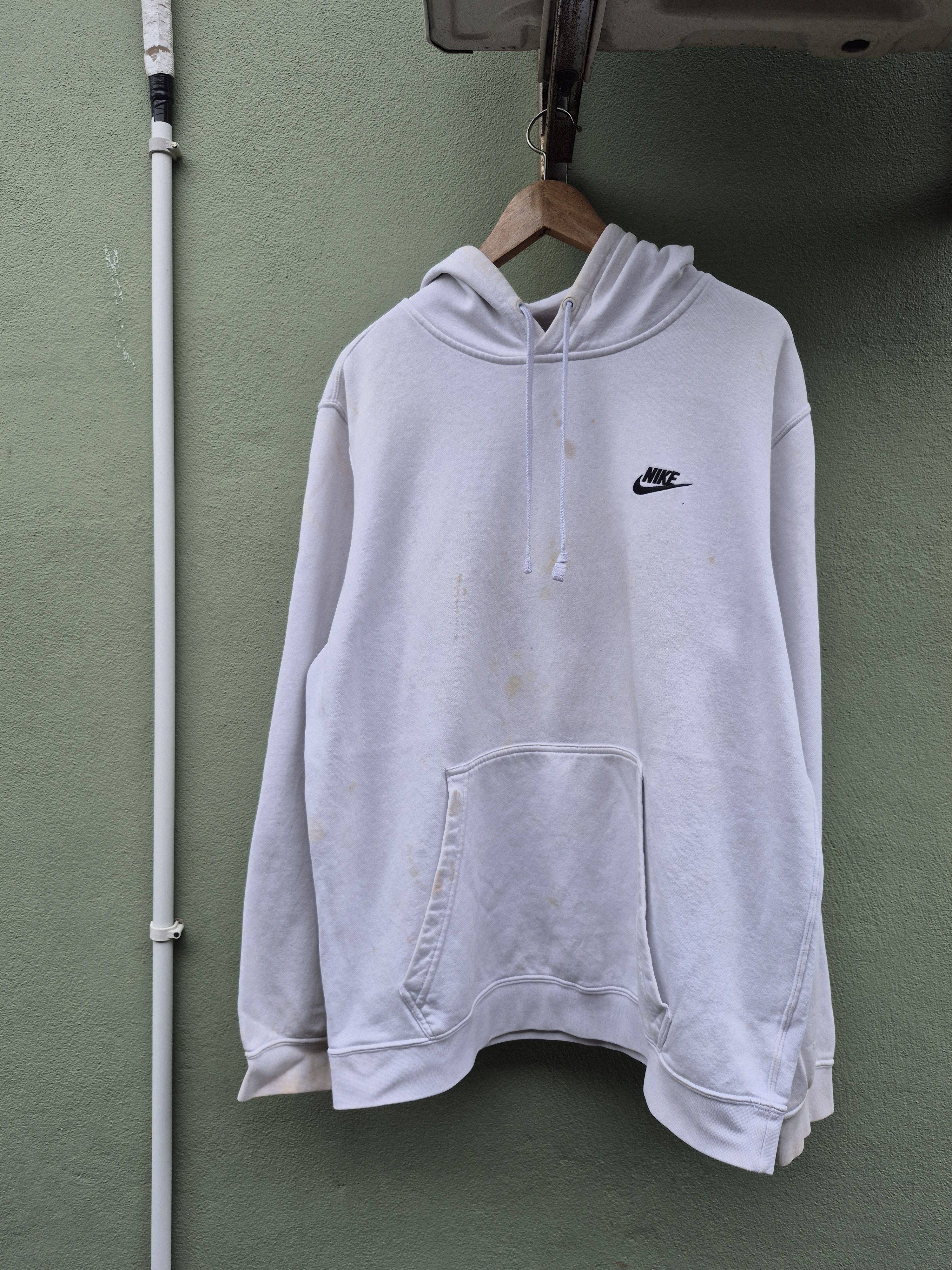 Nike 🔥 Nike Small Swoosh Pullover Hoodie Sweater Sweatshirt Size US XL / EU 56 / 4 - 1 Thumbnail