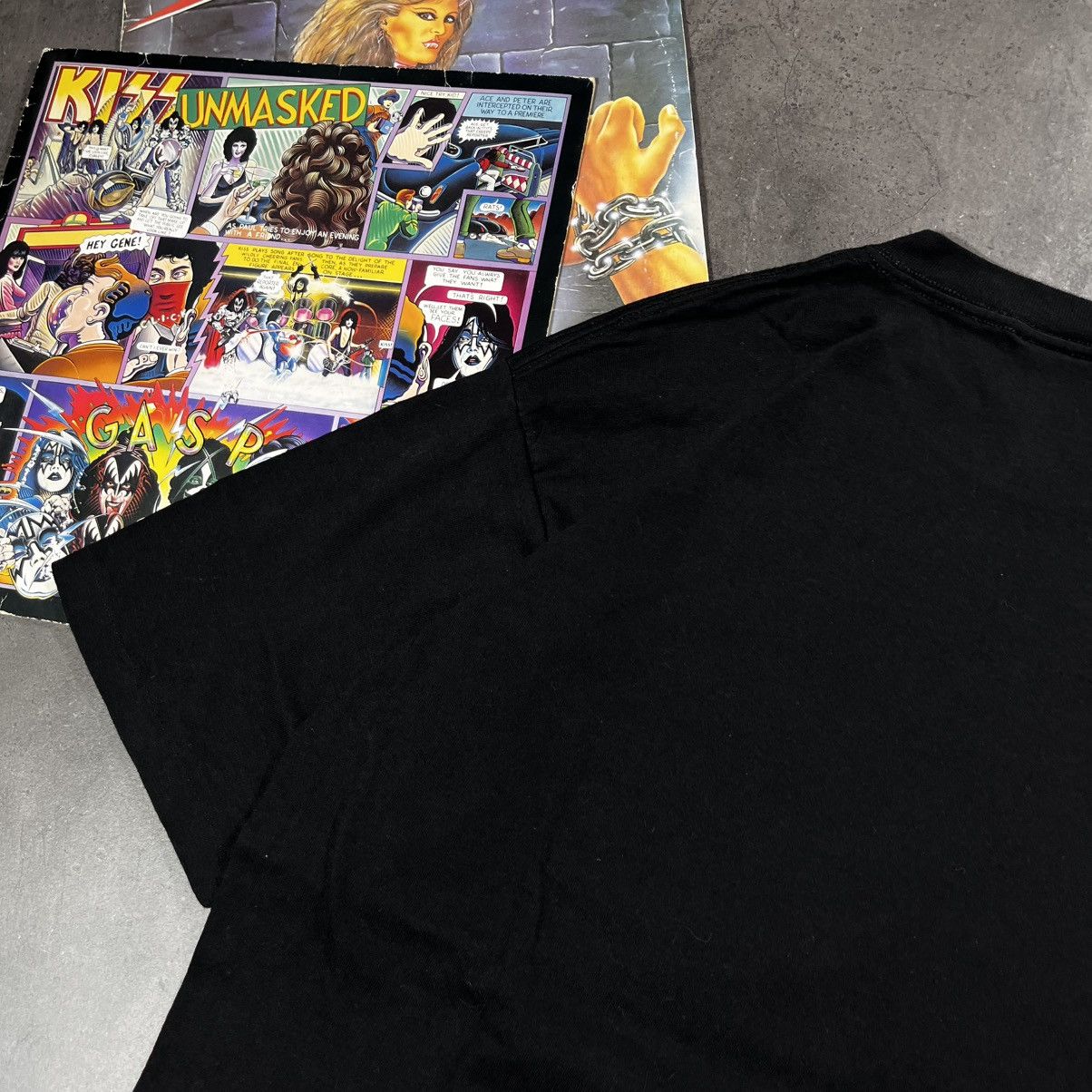 Band Tees Vintage 2000s Kiss big logo rock metal tee tshirt rare Size US L / EU 52-54 / 3 - 12 Thumbnail