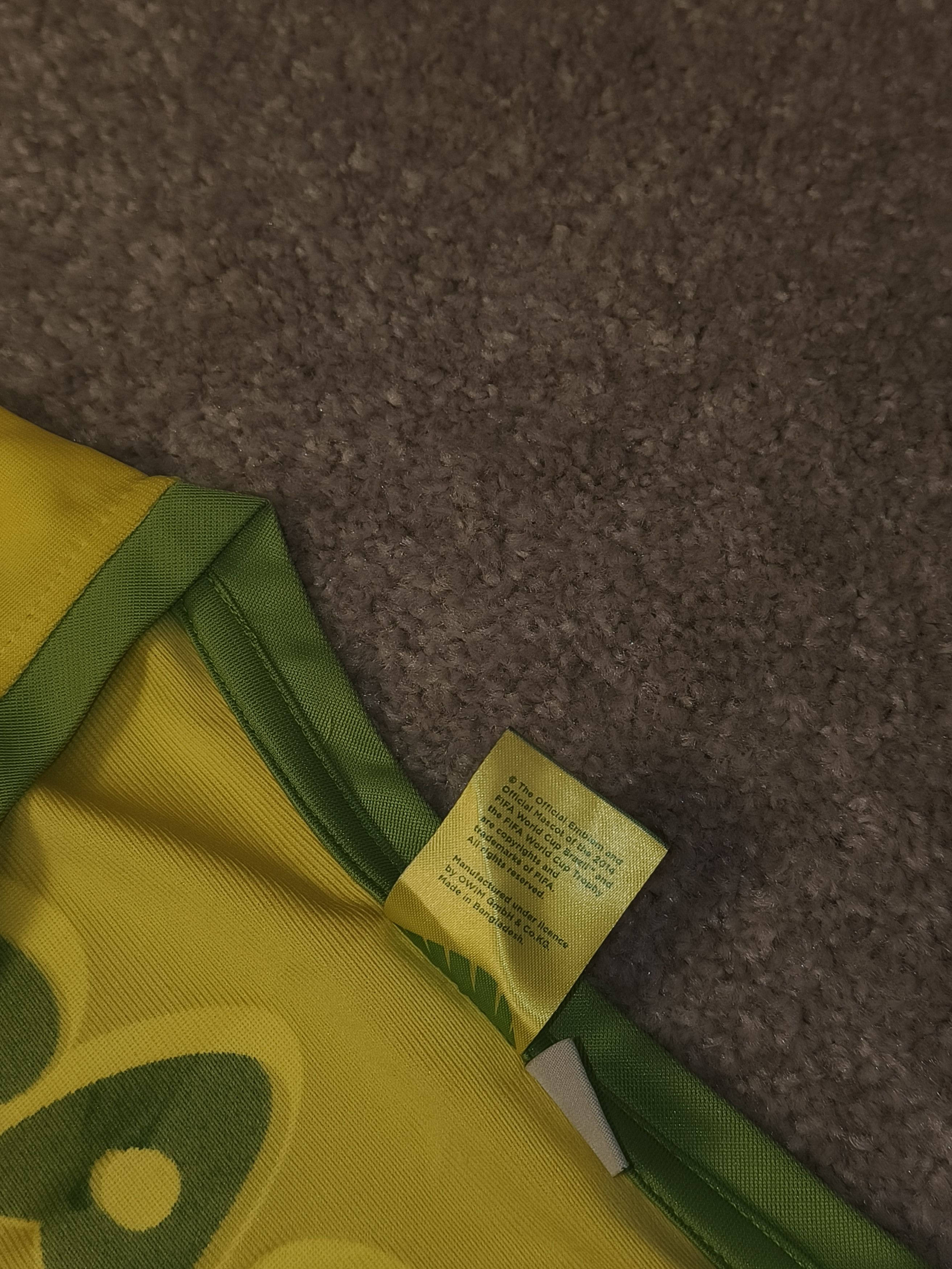 Other FIFA World Cup Brazil National Team Jersey #10 Yellow/Green Size US XL / EU 56 / 4 - 5 Thumbnail