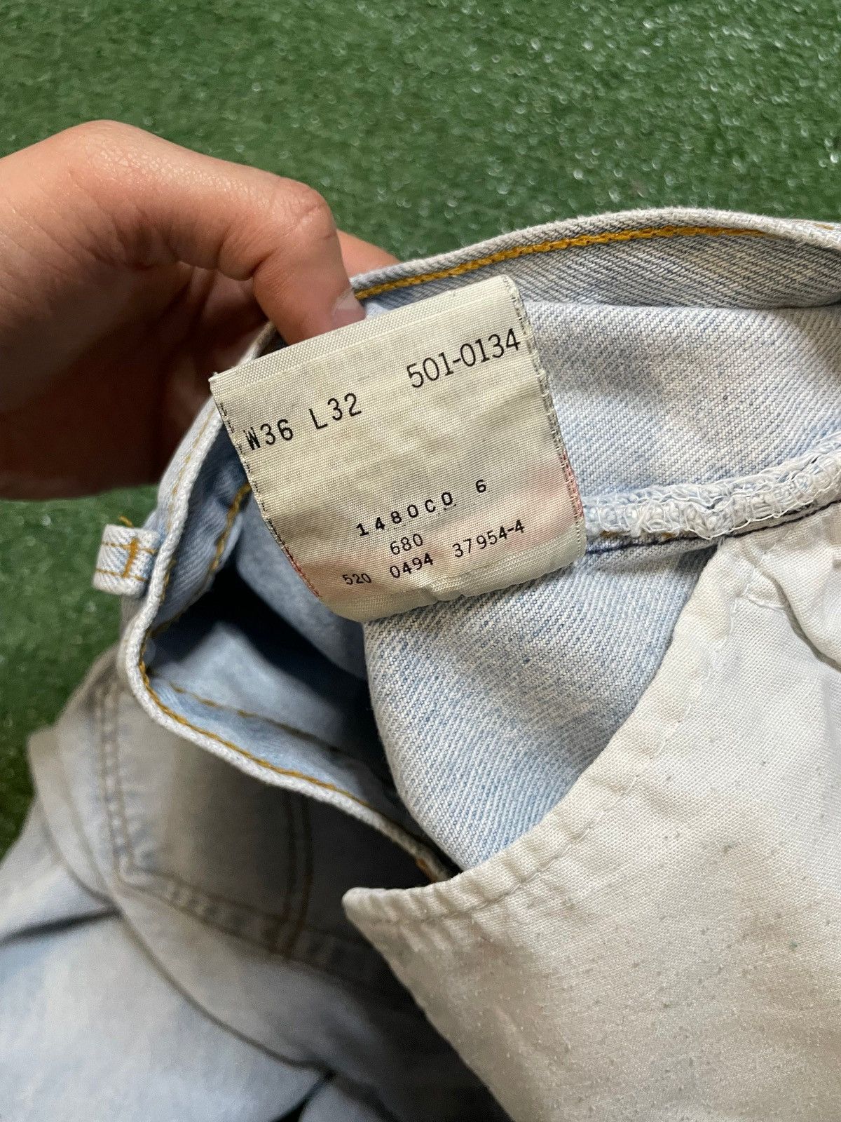 Levi's Vintage 1990s Levi’s 501XX light wash blue jeans 501-0134 Size US 36 / EU 52 - 4 Thumbnail