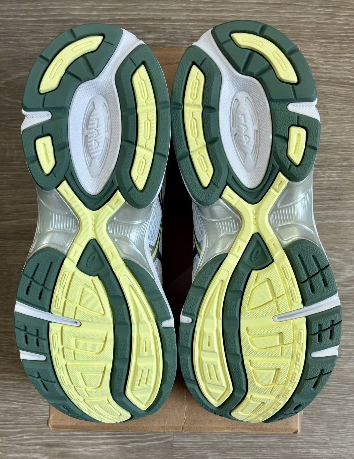 Asics ASICS Asics Gel 1130 White Jade Yellow Size US 8.5 / EU 41-42 - 4 Thumbnail