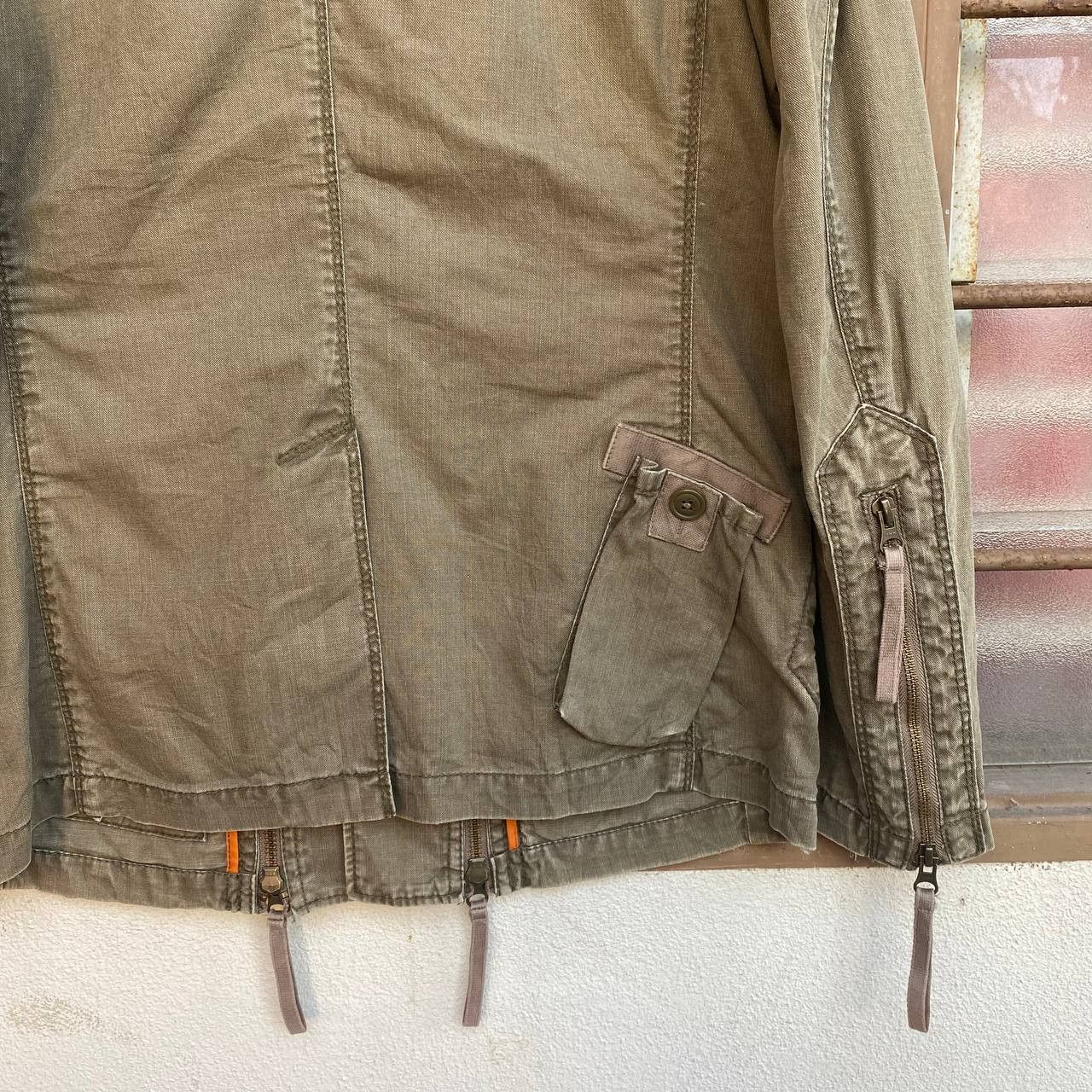 20471120 × 5351 POUR LES HOMMES × Le Grande Bleu (L.G.B.) RARE 291295 HOMME ROCK N ROLL UTILITY SURVIVAL JACKET Size US M / EU 48-50 / 2 - 7 Thumbnail