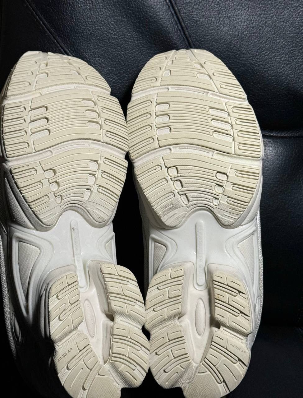 Adidas × Raf Simons Adidas Raf Simons ozweego Cream White FW18 Size US 7.5 / EU 40-41 - 9 Thumbnail