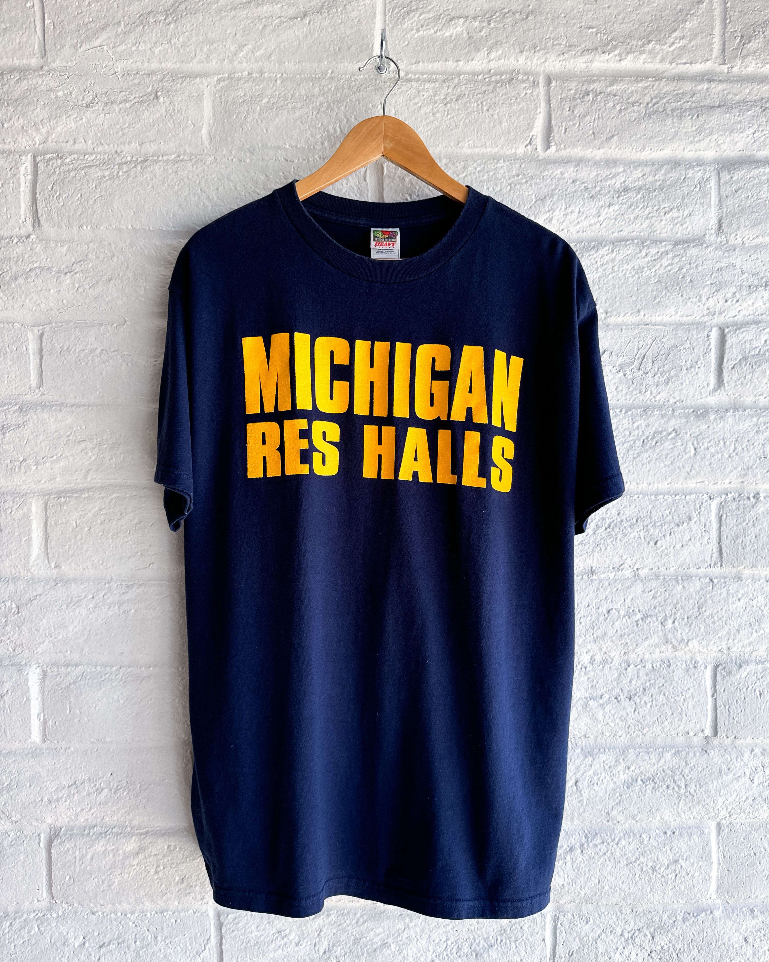 Vintage Vintage Michigan State T Shirt Navy Blue Men's XL Res Hall Size US XL / EU 56 / 4 - 1 Thumbnail
