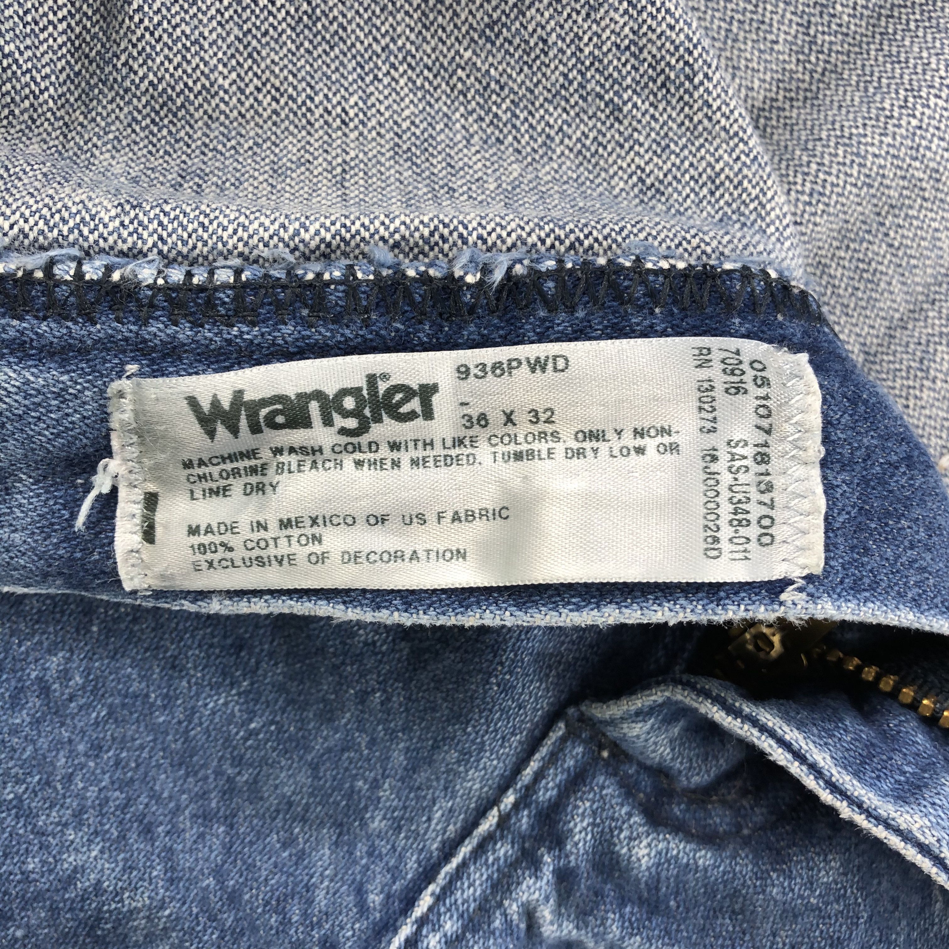Vintage Vintage Blue Wash Wrangler Jeans-J2111 Size US 35 - 10 Thumbnail