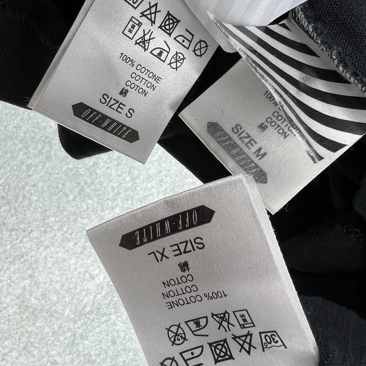 Off-White Off-White Caravaggio Black T Shirt Size US L / EU 52-54 / 3 - 4 Thumbnail