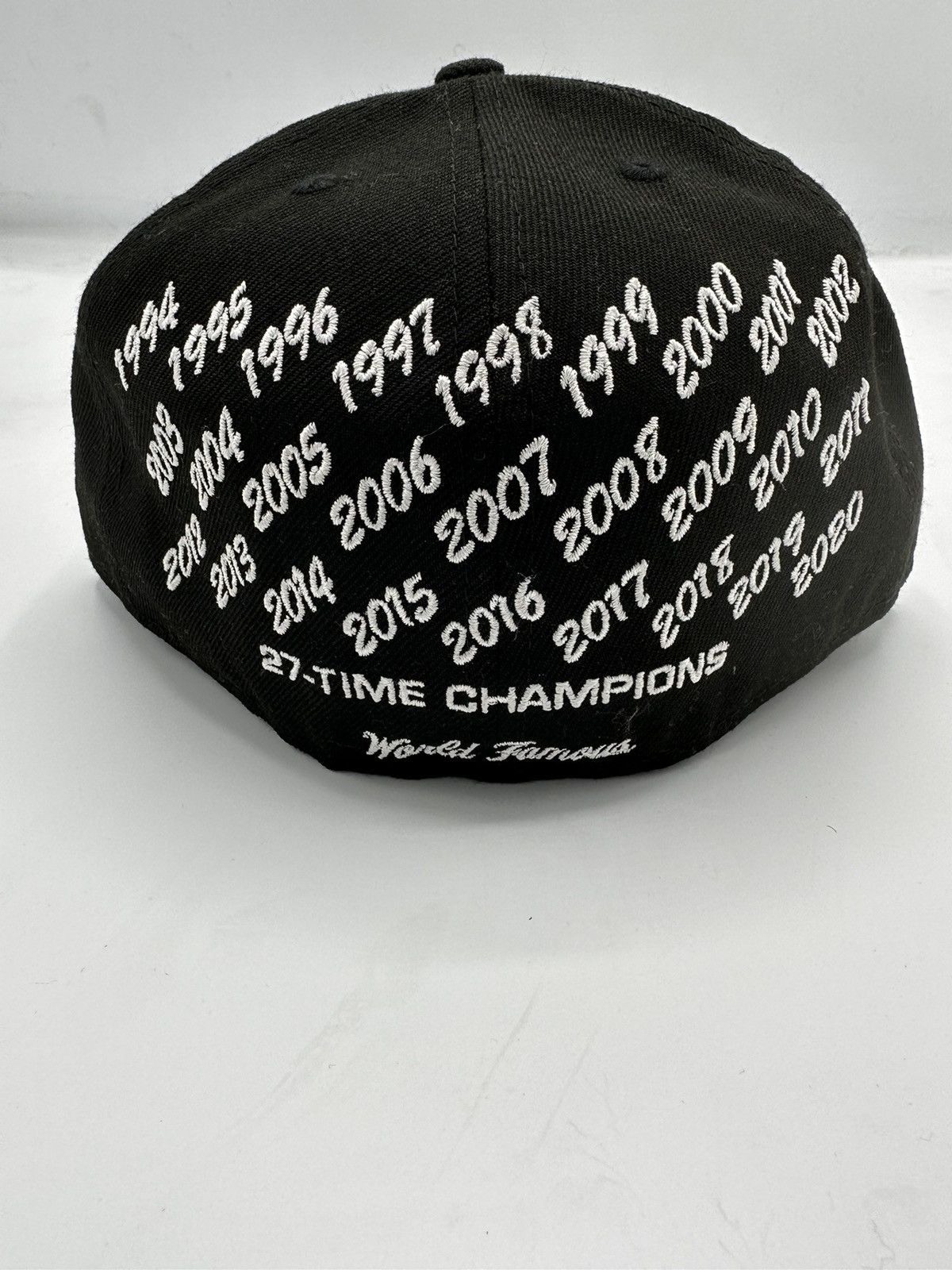 image of Supreme World Famous New Era 7 1/4 in Black, Men's
