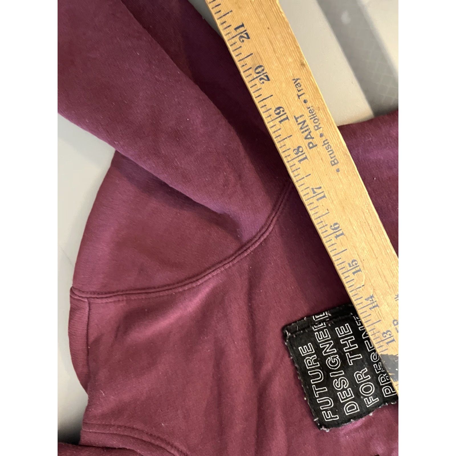 H&M VINTAGE H&M Hoodie Regular Fit Men XS Maroon Pullover Graphic Hoodie Mens XS Maroon Pullover 90s/90s? Size US XS / EU 42 / 0 - 5 Thumbnail