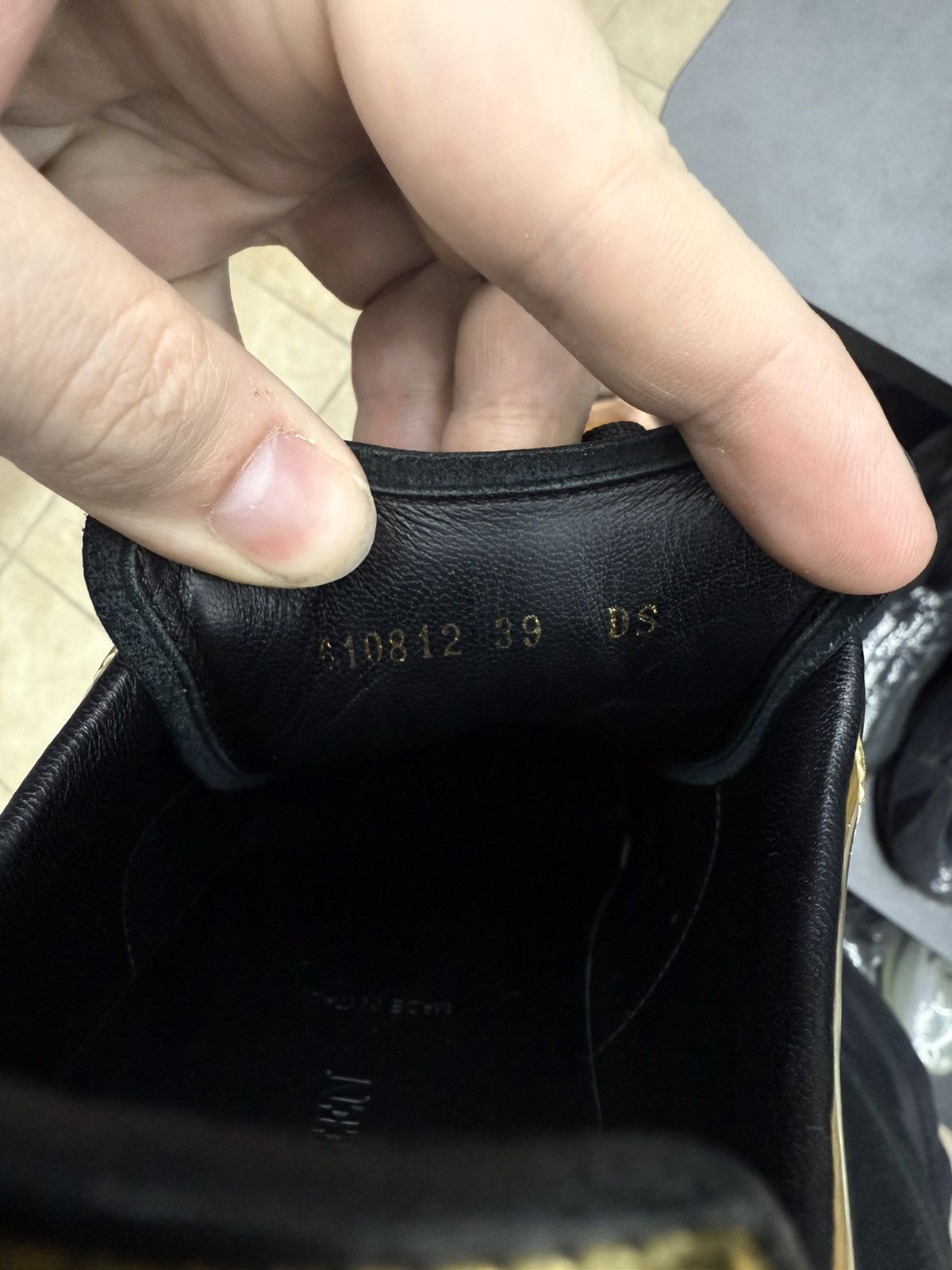 Alexander McQueen Women’s Black Alexander McQueen sneaker size 39 / 9US Size US 9 / IT 39 - 17 Thumbnail
