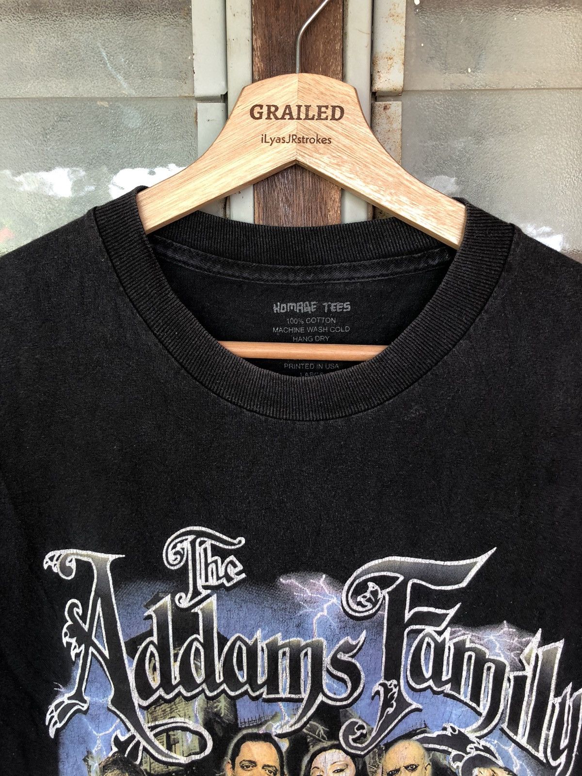 Expert Horror Vintage The Addams Family Comedy Horror Photo Shirt Tee Size US L / EU 52-54 / 3 - 14 Thumbnail