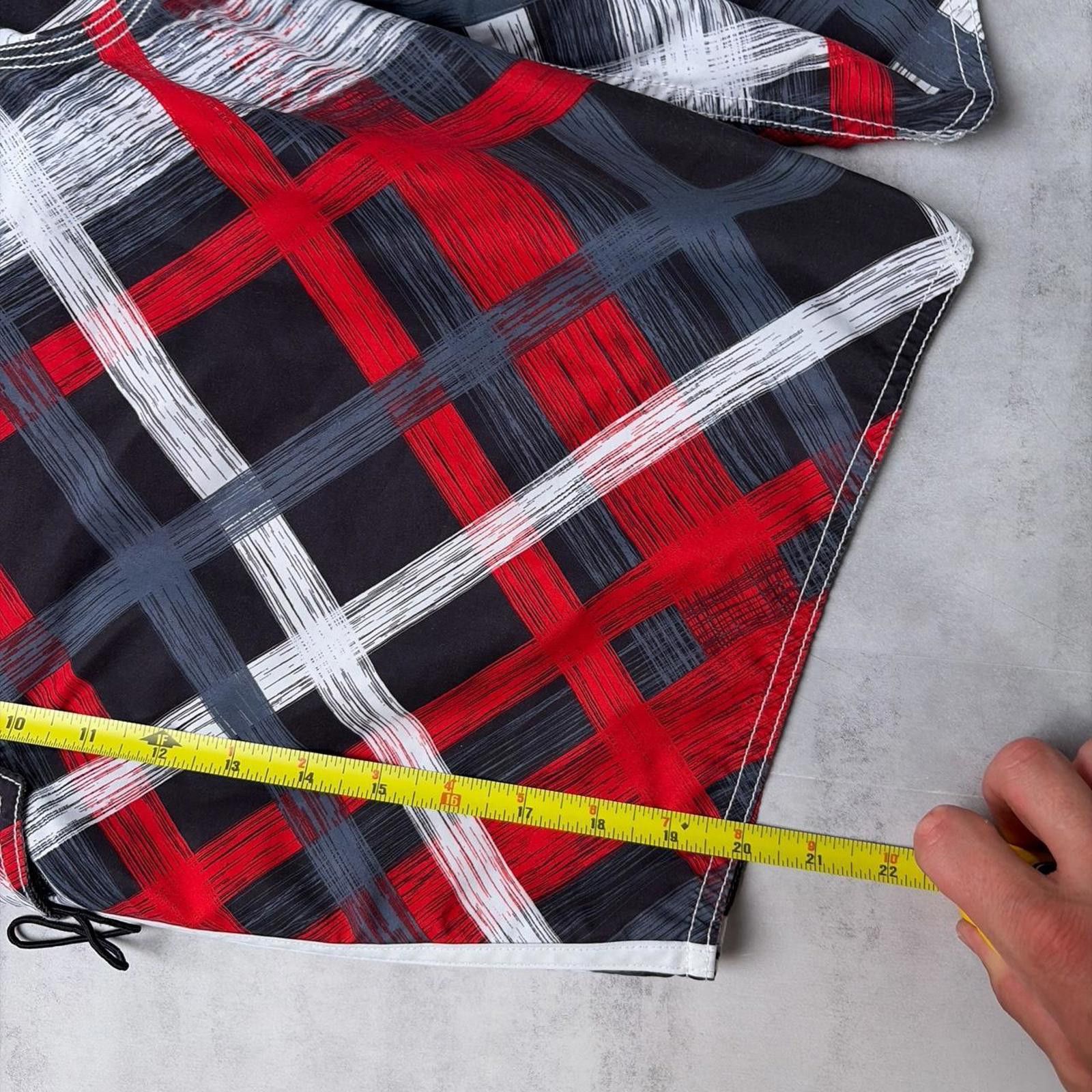 Adidas Vintage Red Adidas Grunge Plaid Baggy Surf Board Shorts Size US 34 / EU 50 - 8 Thumbnail