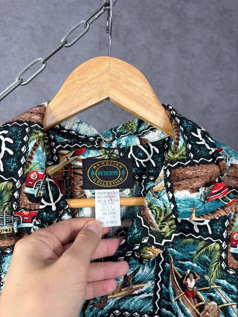 Vintage Hawaiian crazy art made in USA shirt Size US M / EU 48-50 / 2 - 4 Thumbnail